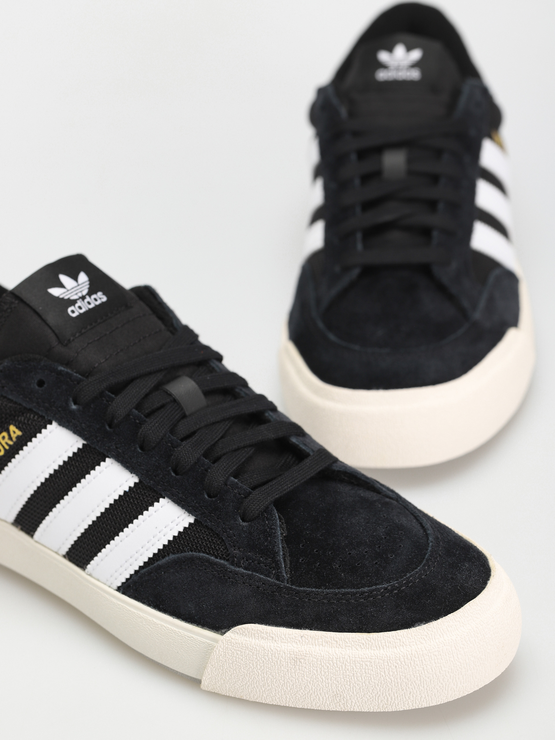 adidas Nora Cipők (cblack/ftwwht/gretwo)