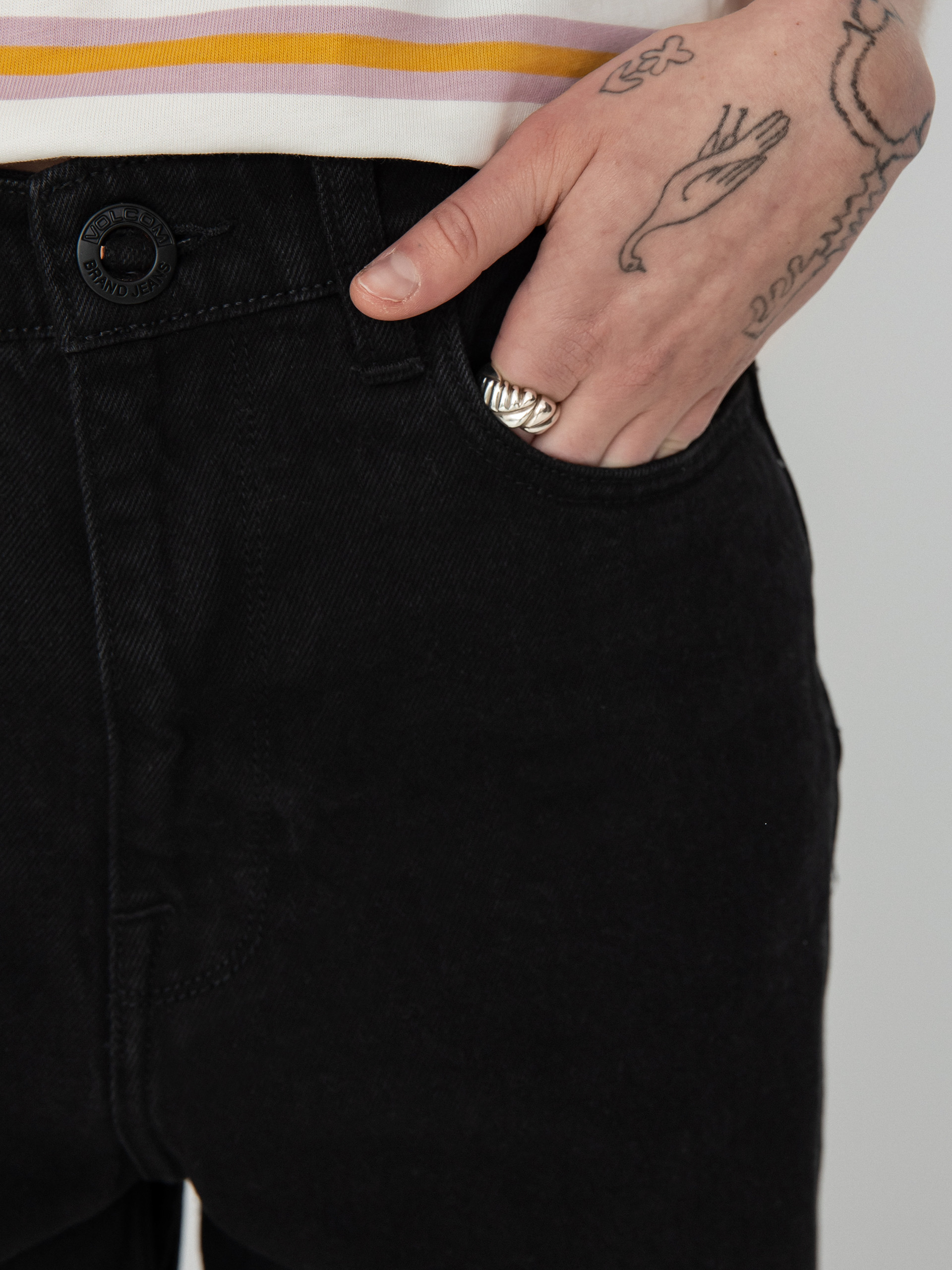 Volcom Weellow Denim Kisnadrág Wmn (black)