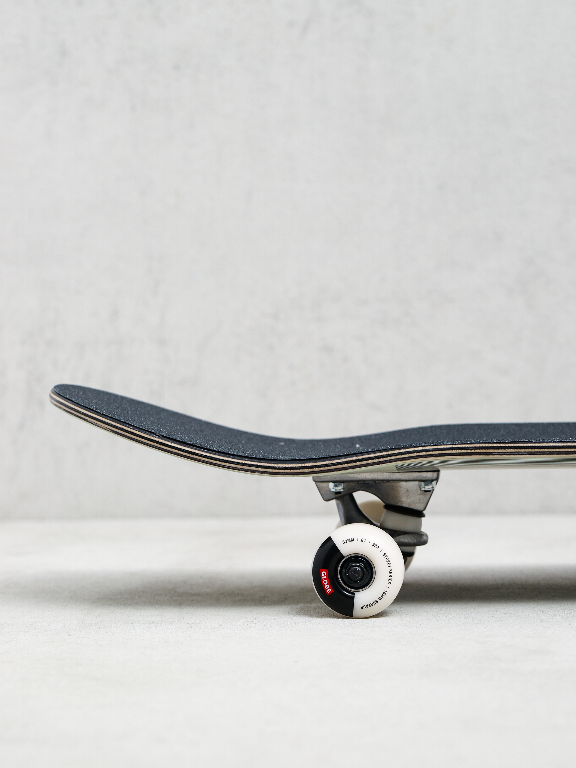 Globe G1 Lineform 2 Komplett gördeszka (off white)