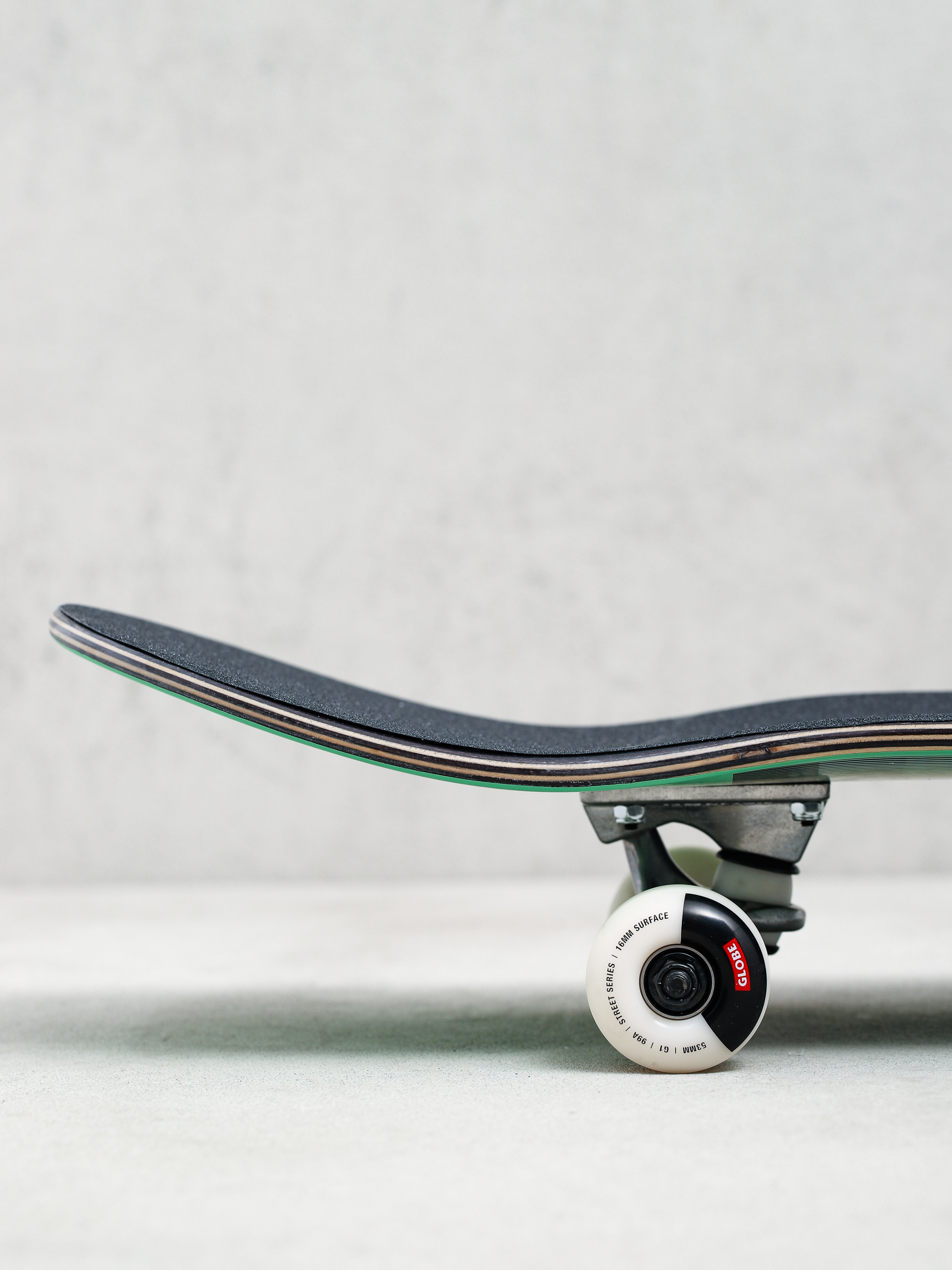 Globe G1 Lineform 2 Komplett gördeszka (mint)