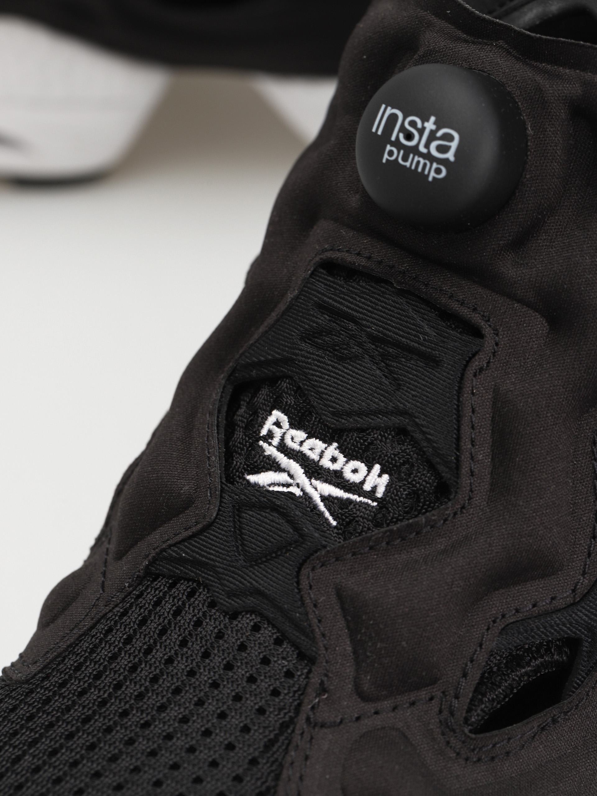 Reebok Instapump Fury 95 Cipők (cblack/ftwwht/cblack)