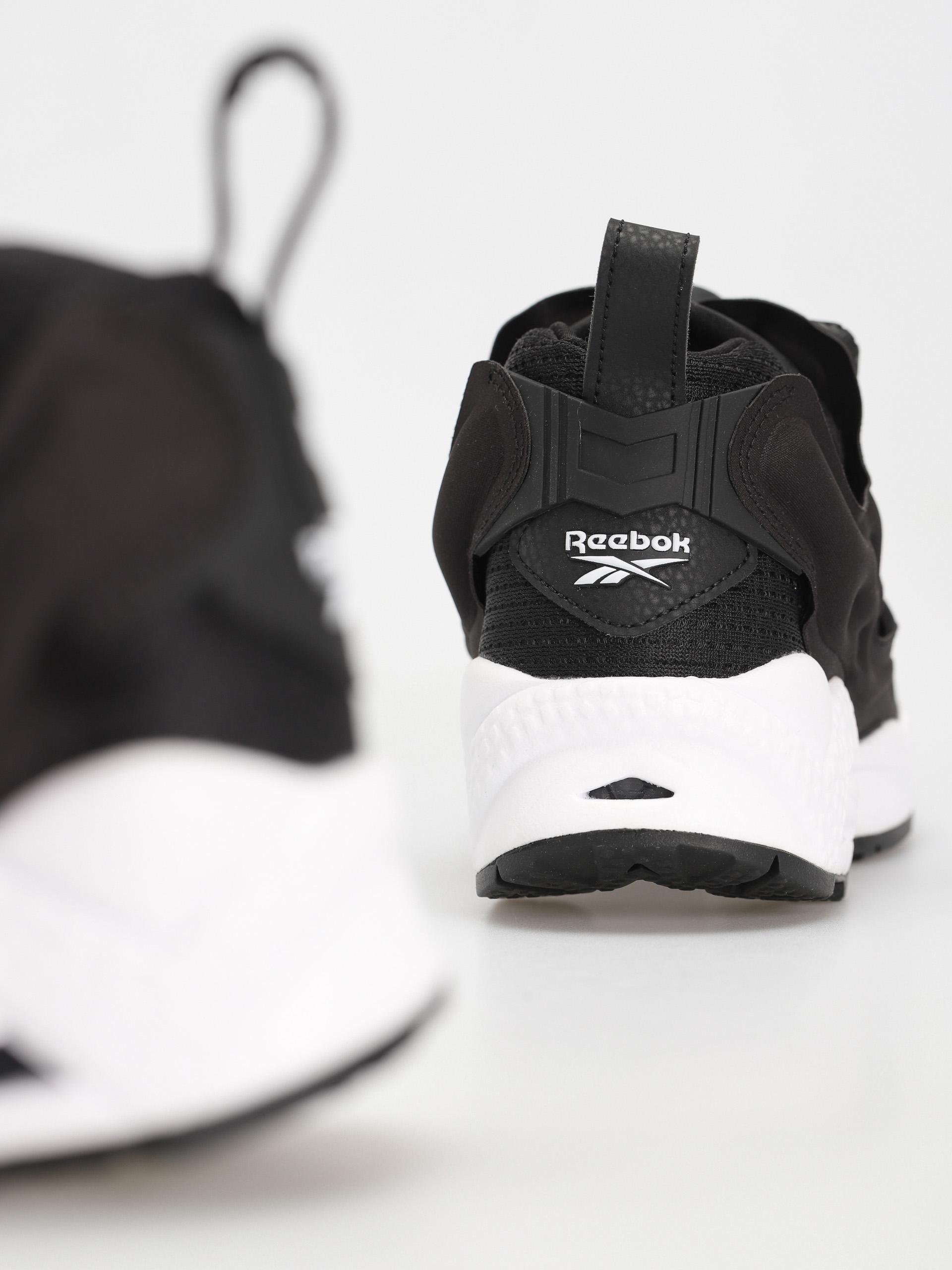 Reebok Instapump Fury 95 Cipők (cblack/ftwwht/cblack)