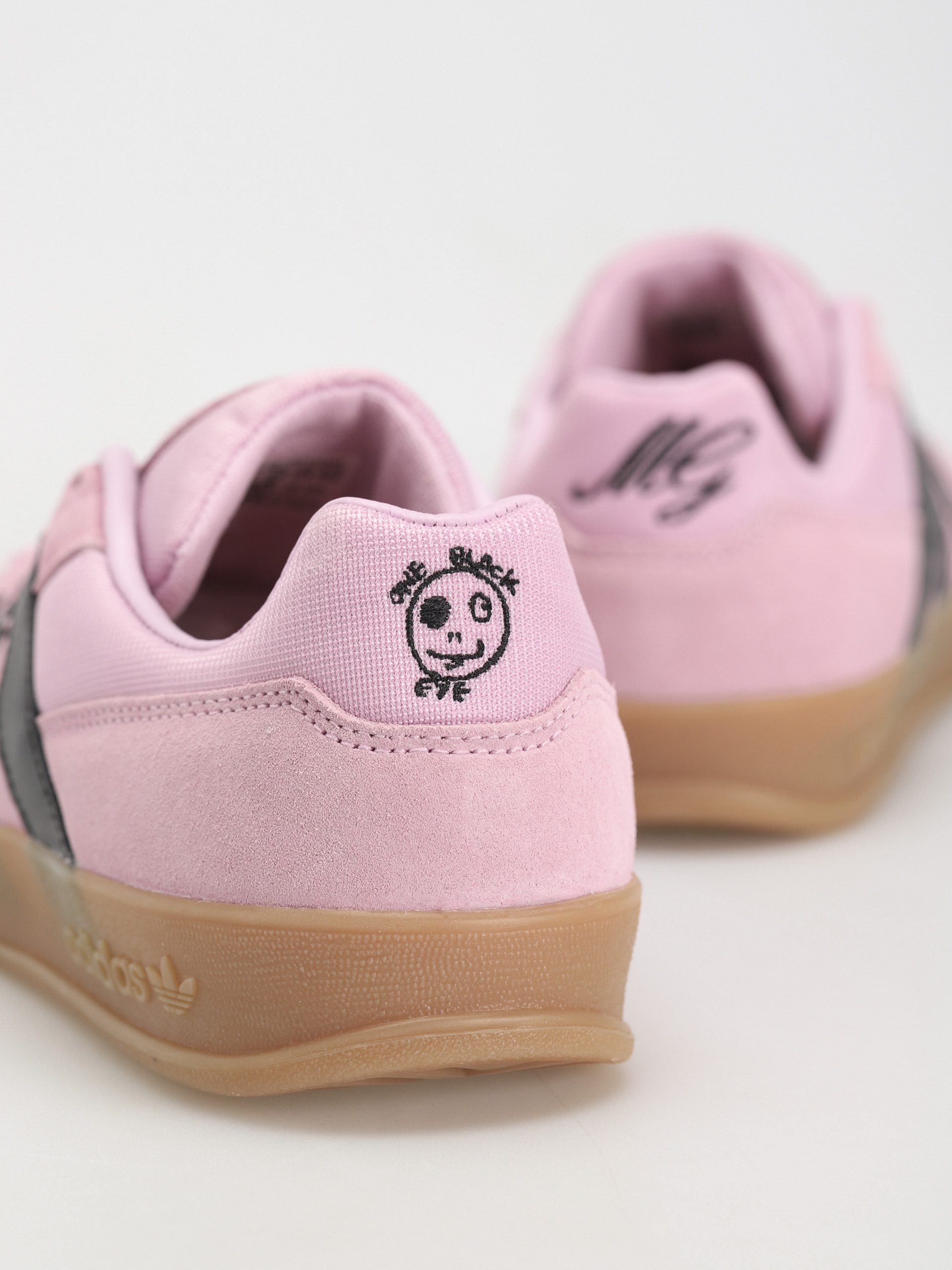 adidas Aloha Super Cipők (lgtorc/cblack/gum4)