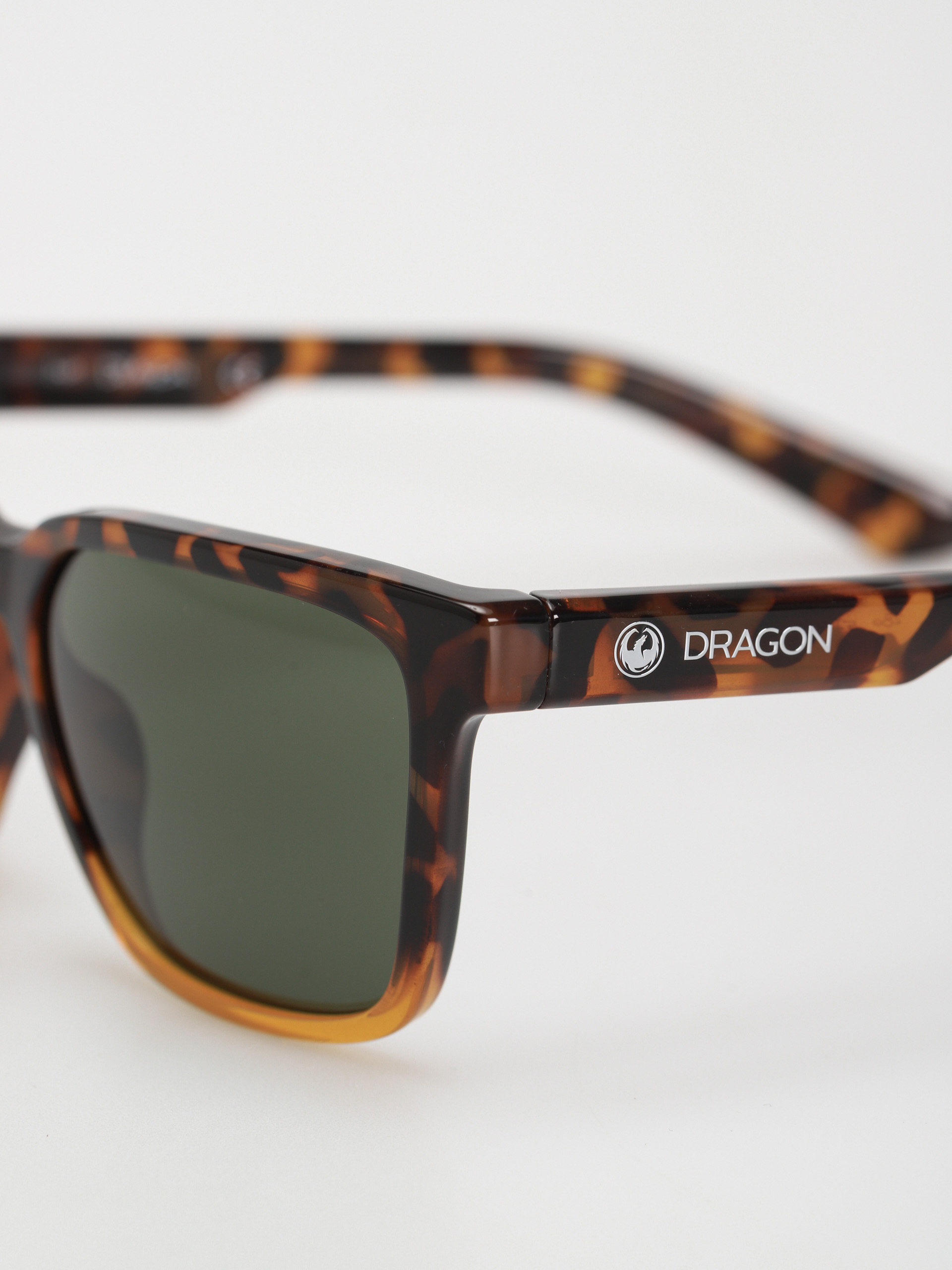 Dragon Burgee Napszemüvegek (shiny tortoise gradient/lumalens g15)