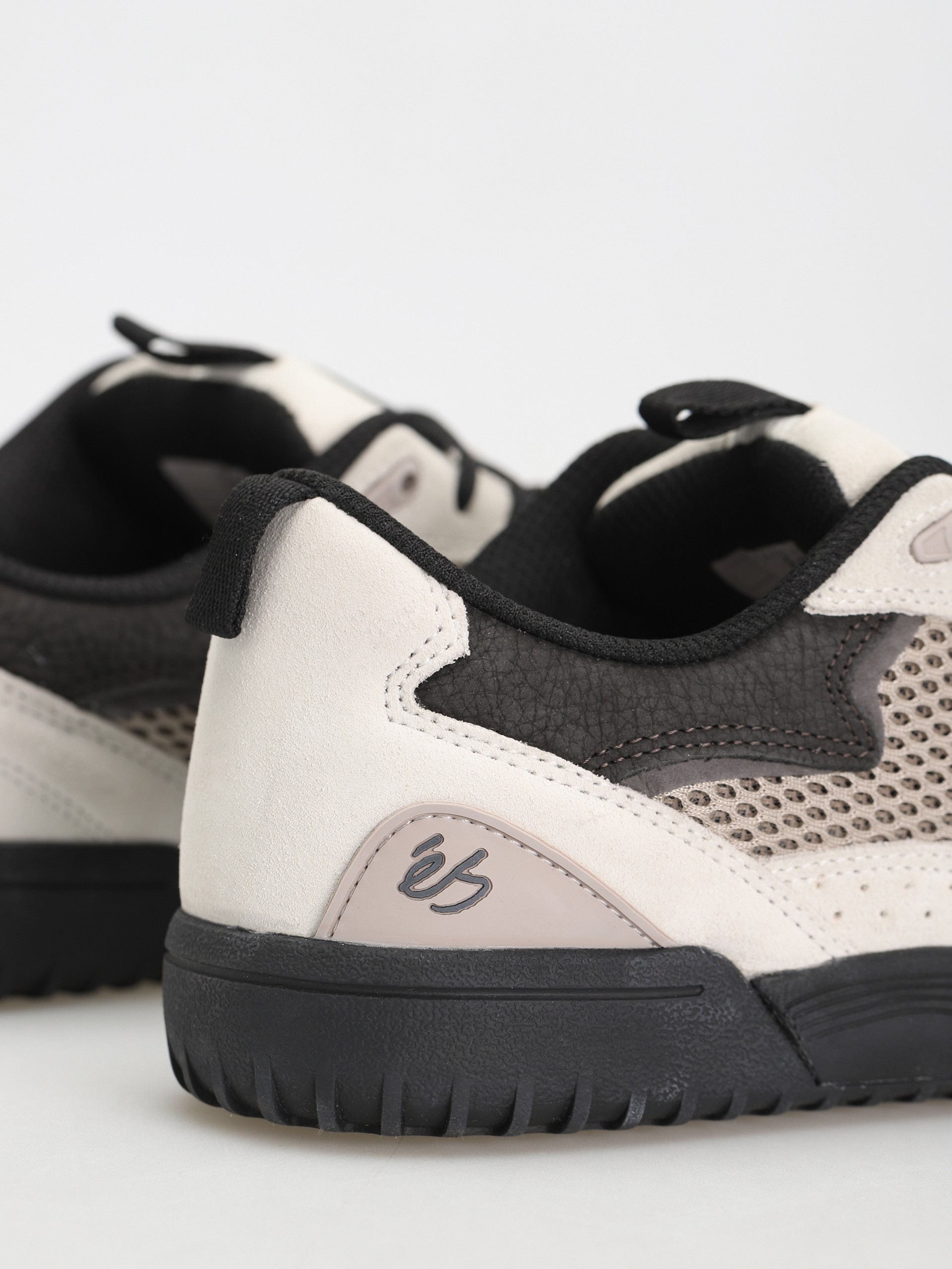 eS Quattro Cipők (warm grey)