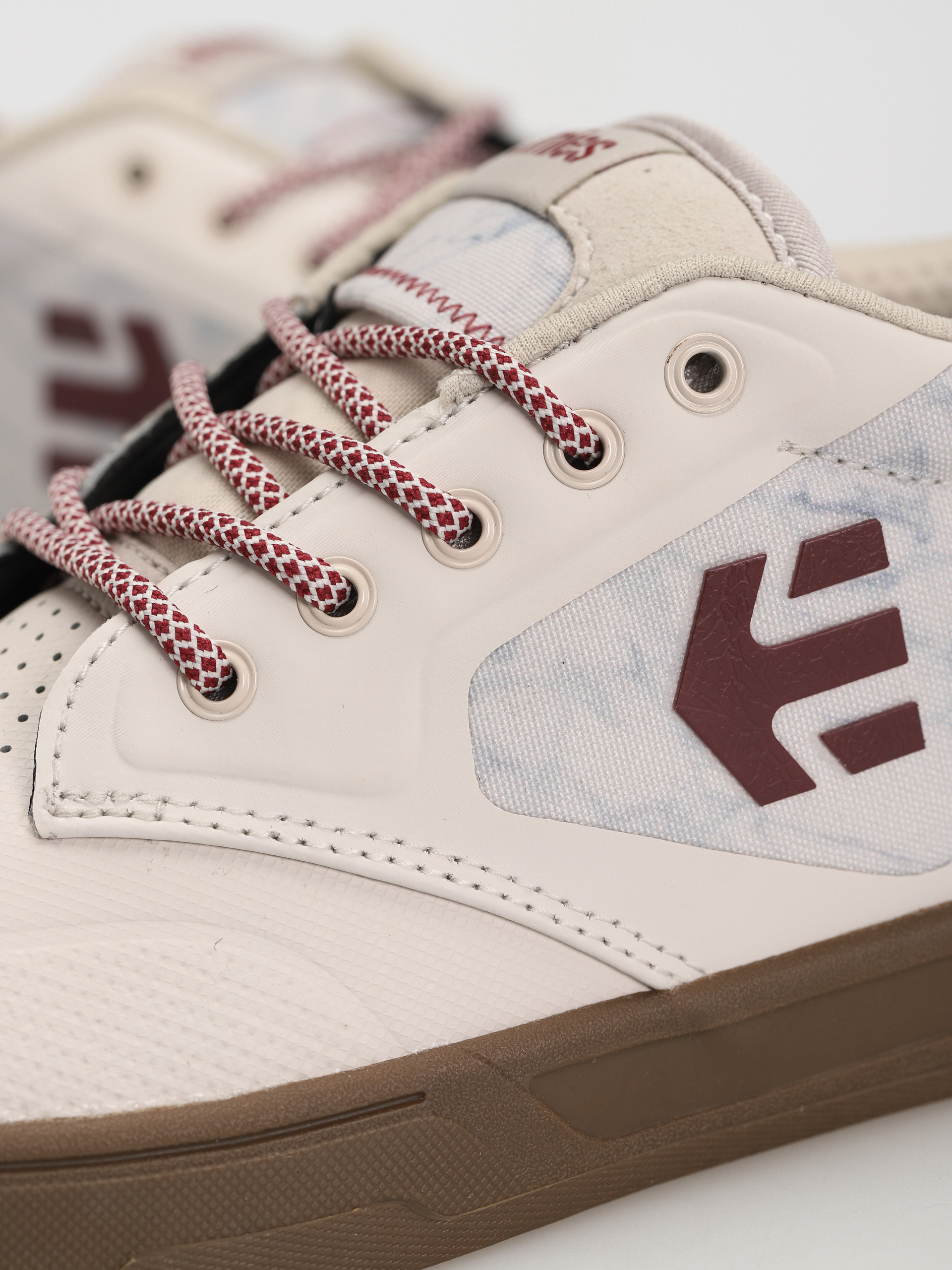 Etnies Semenuk Pro Cipők (cement)