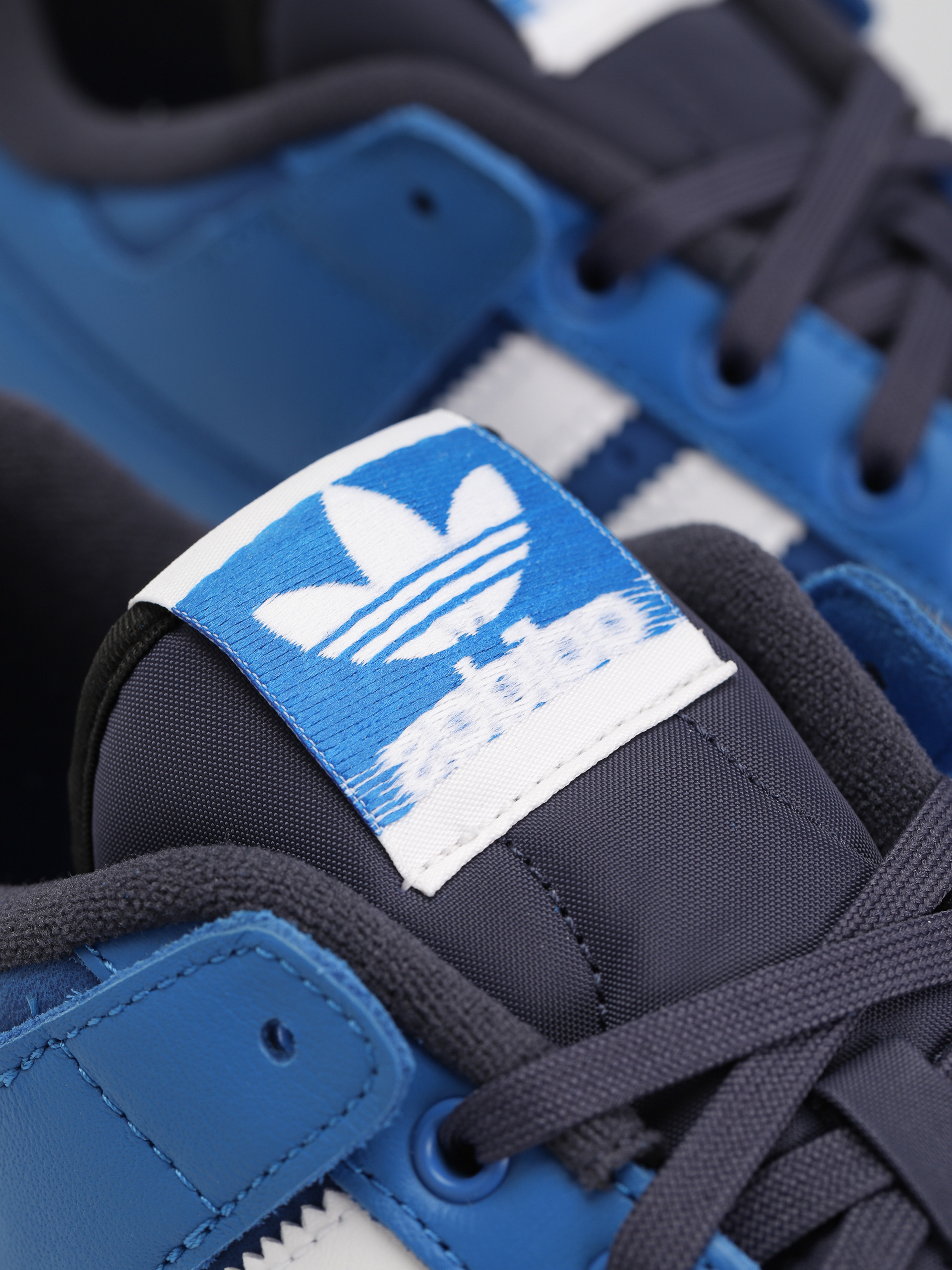 adidas Forum 84 Low Adv Cipők (blubir/ftwwht/shanav)