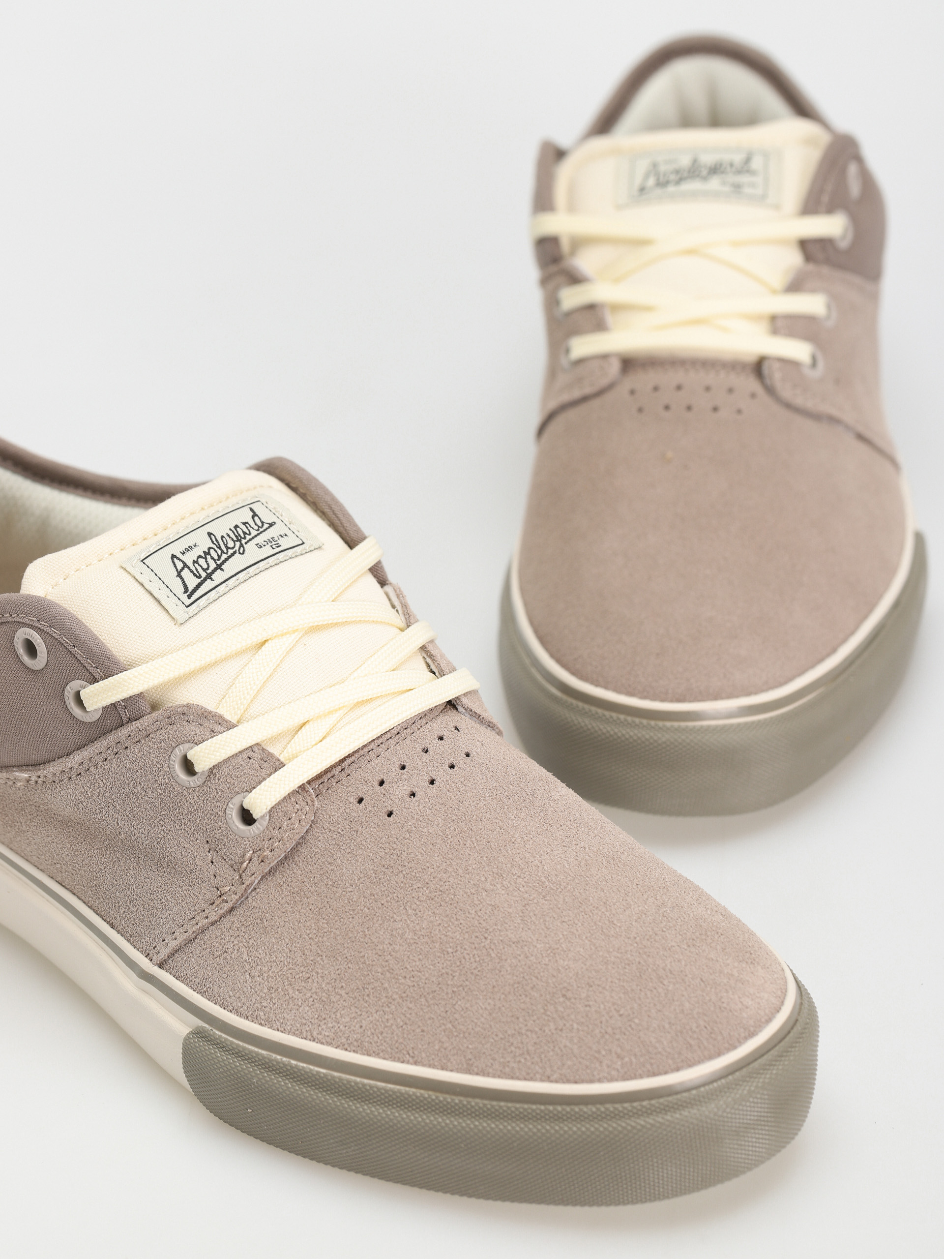 Globe Mahalo Cipők (taupe/antique)