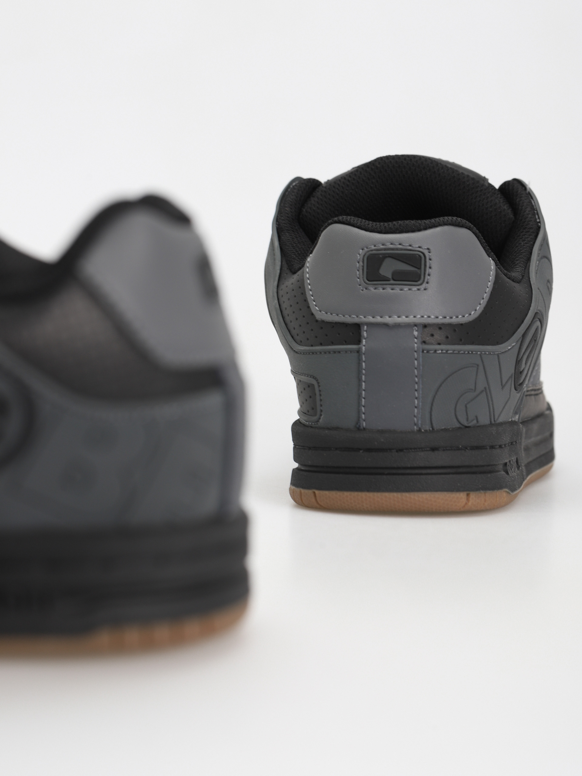 Globe Tilt Cipők (storm grey/black)