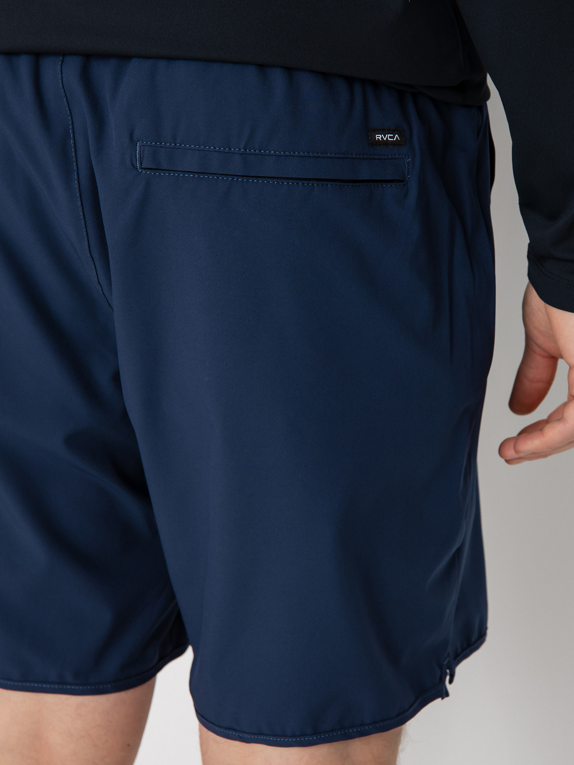 RVCA Yogger Stretch 17 Rövidnadrág (midnight)