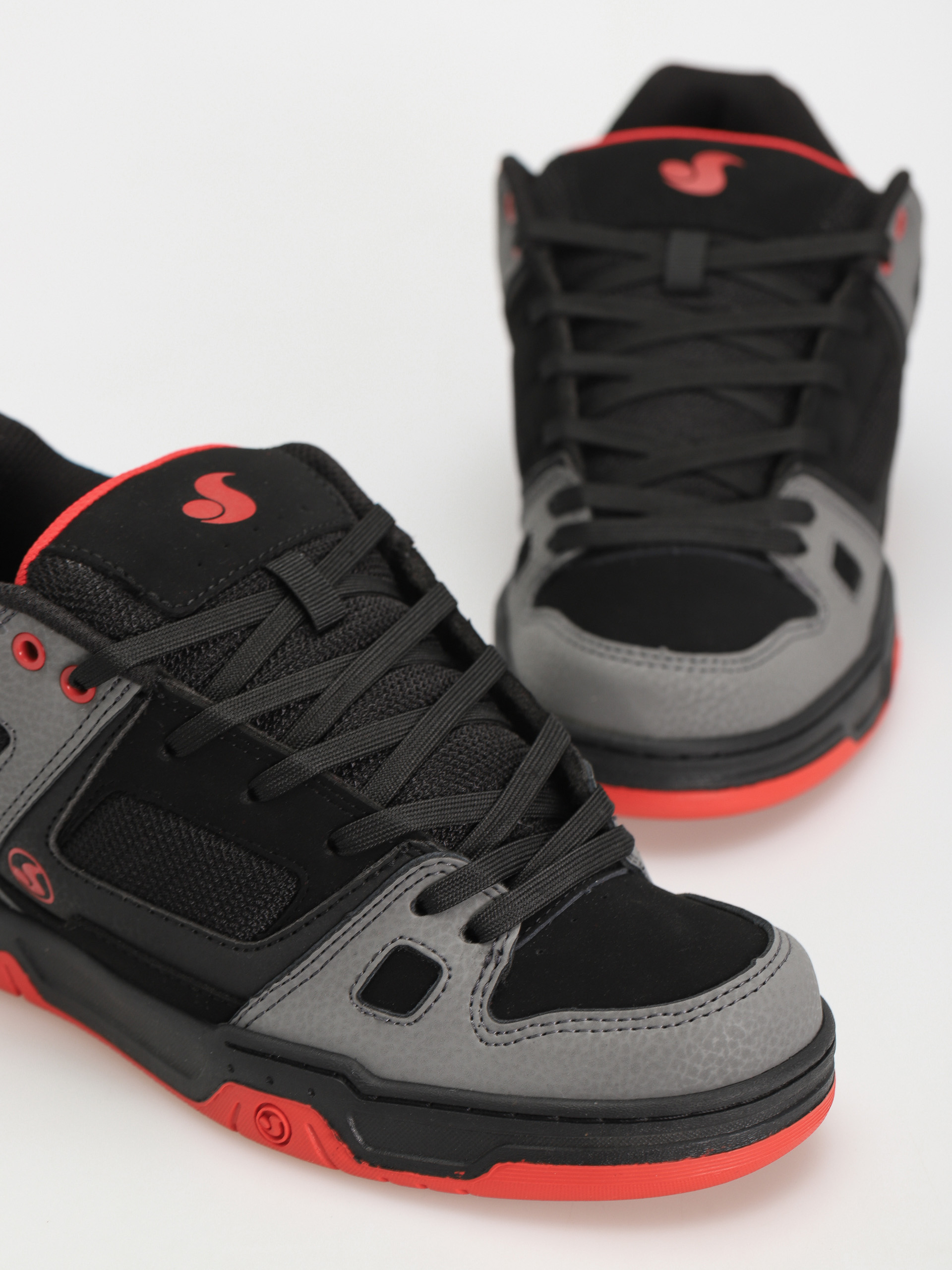 DVS Gambol Cipők (black charcoal red)