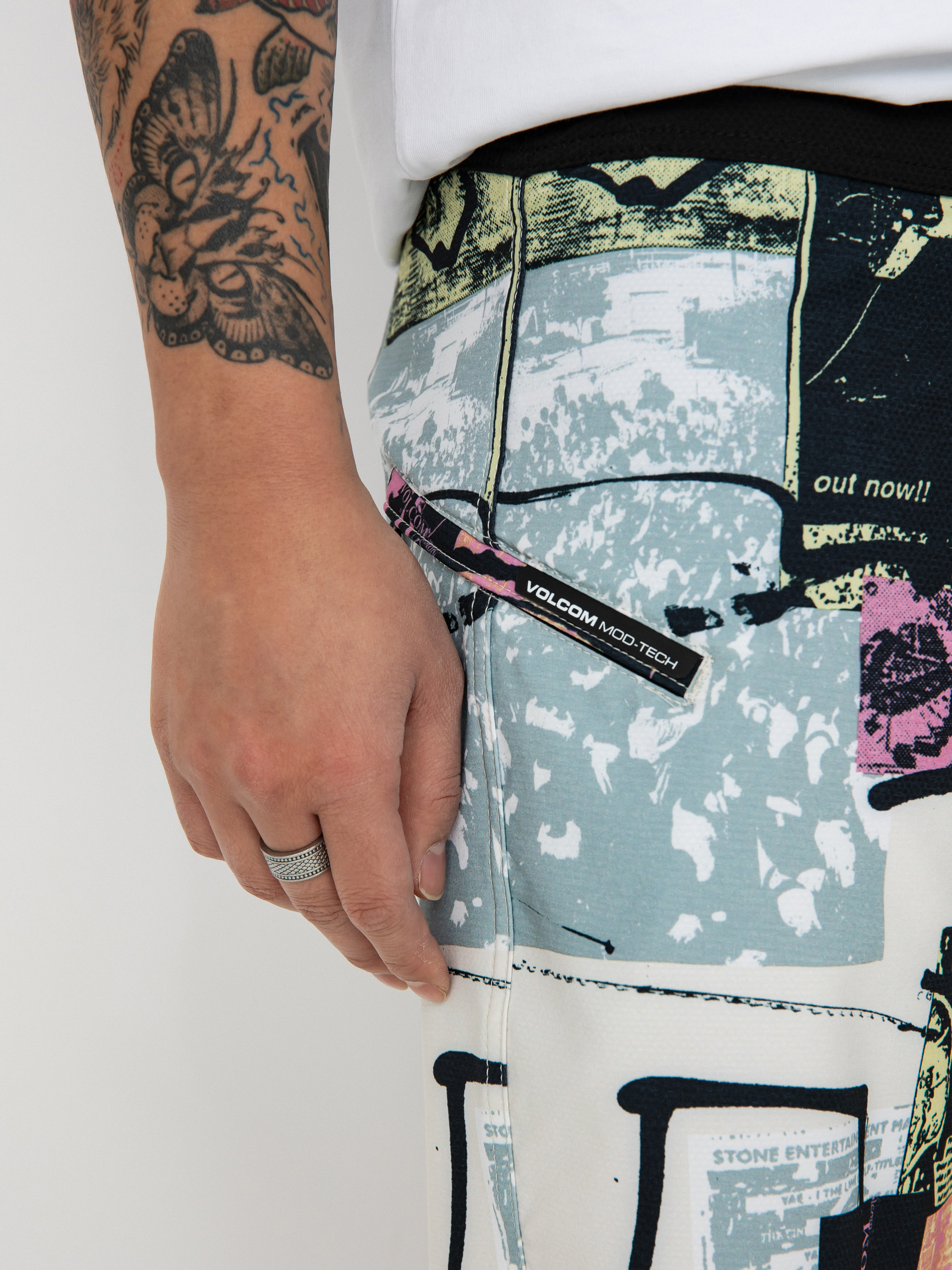 Volcom V Ent Flyer Mod 19 Boardshort (whitecap grey)