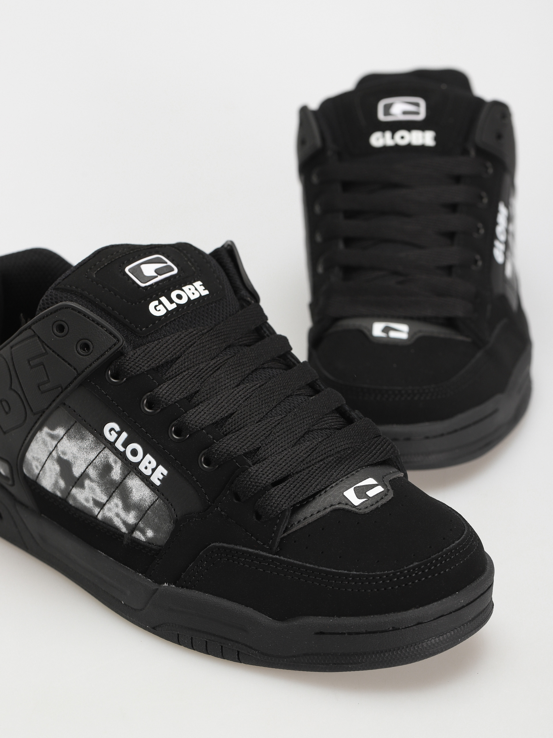 Globe Tilt Cipők (black/phantom/camo)