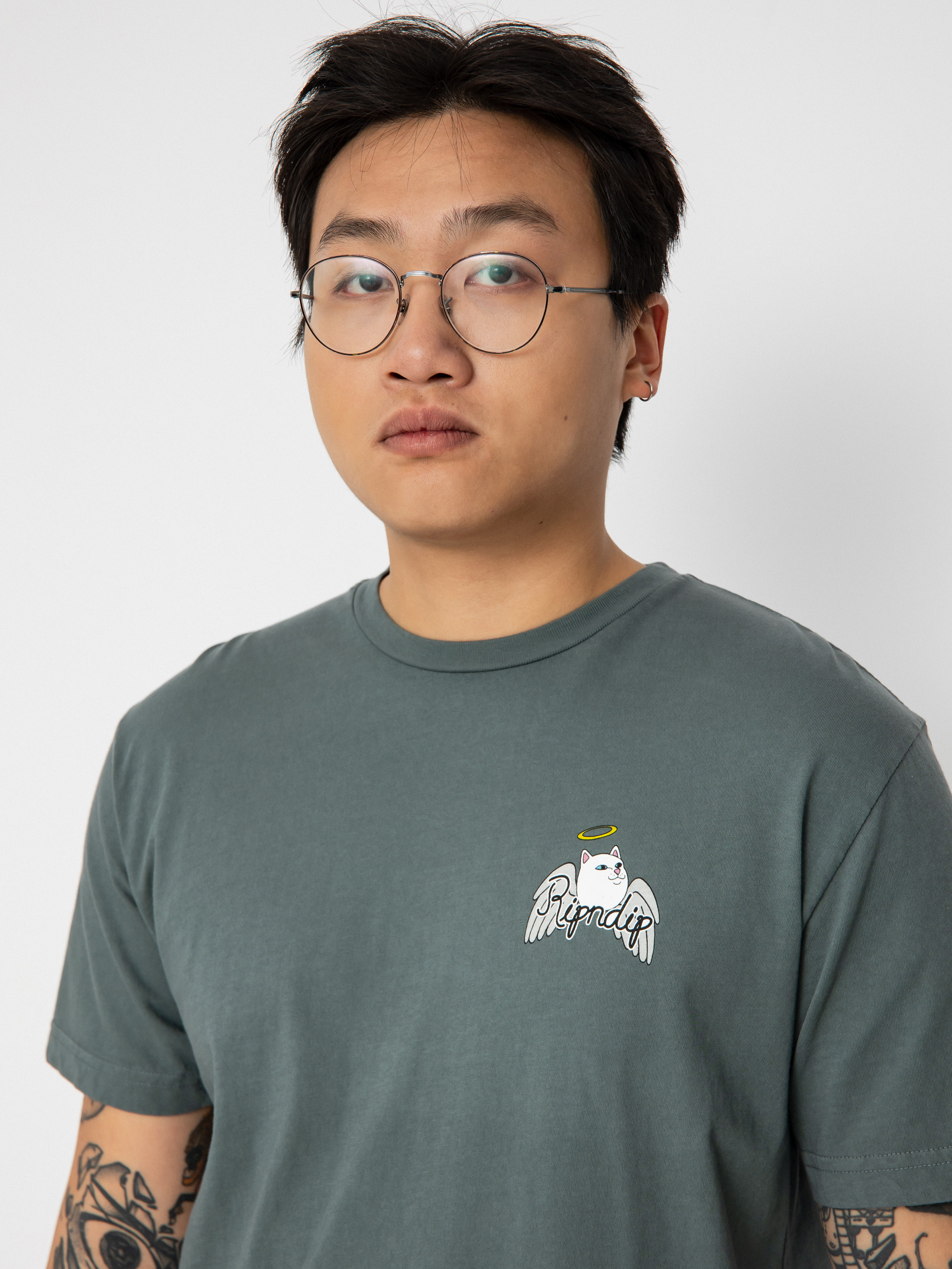 RipNDip Shadow Friend póló (charcoal)