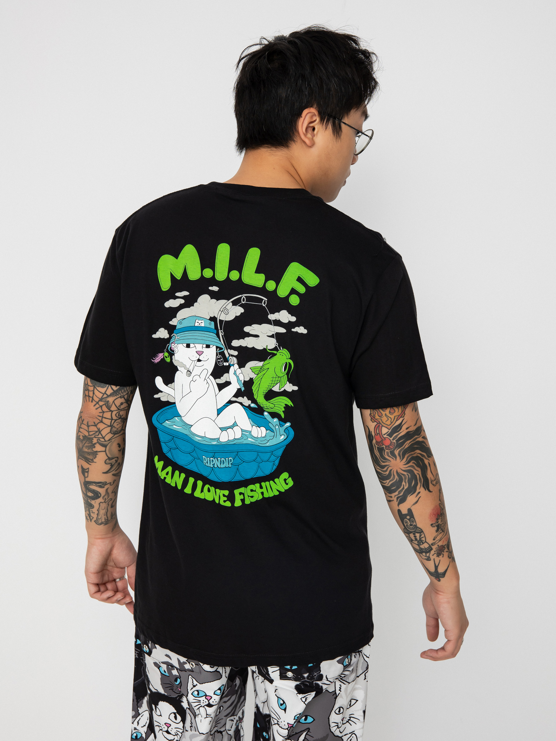 RipNDip MILF póló (black)