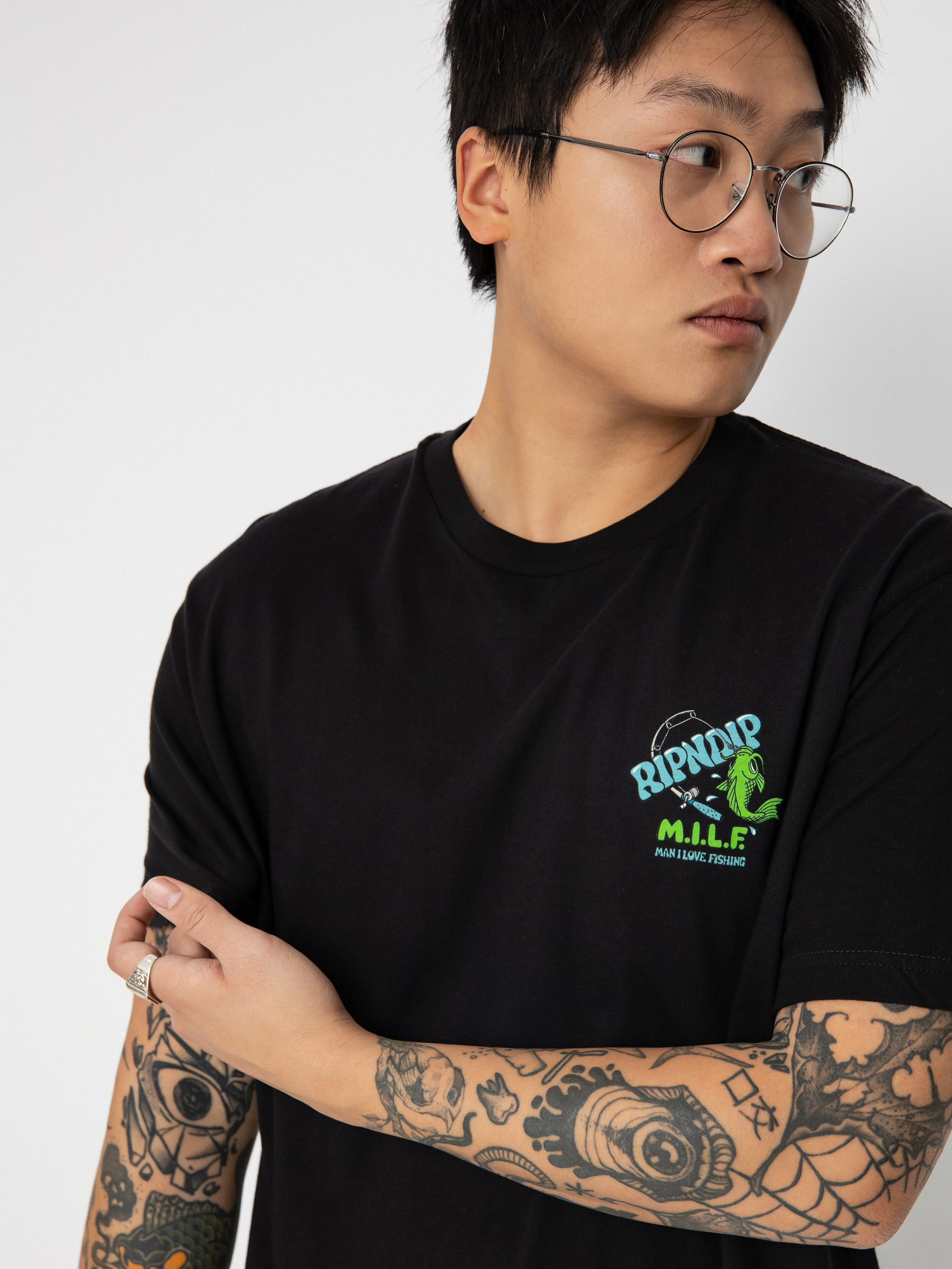 RipNDip MILF póló (black)