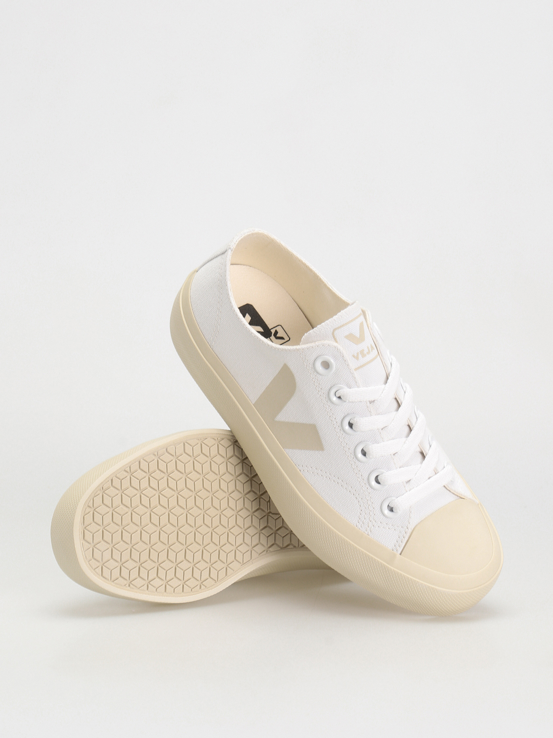 Veja Wata II Low Cipők Wmn (white pierre)
