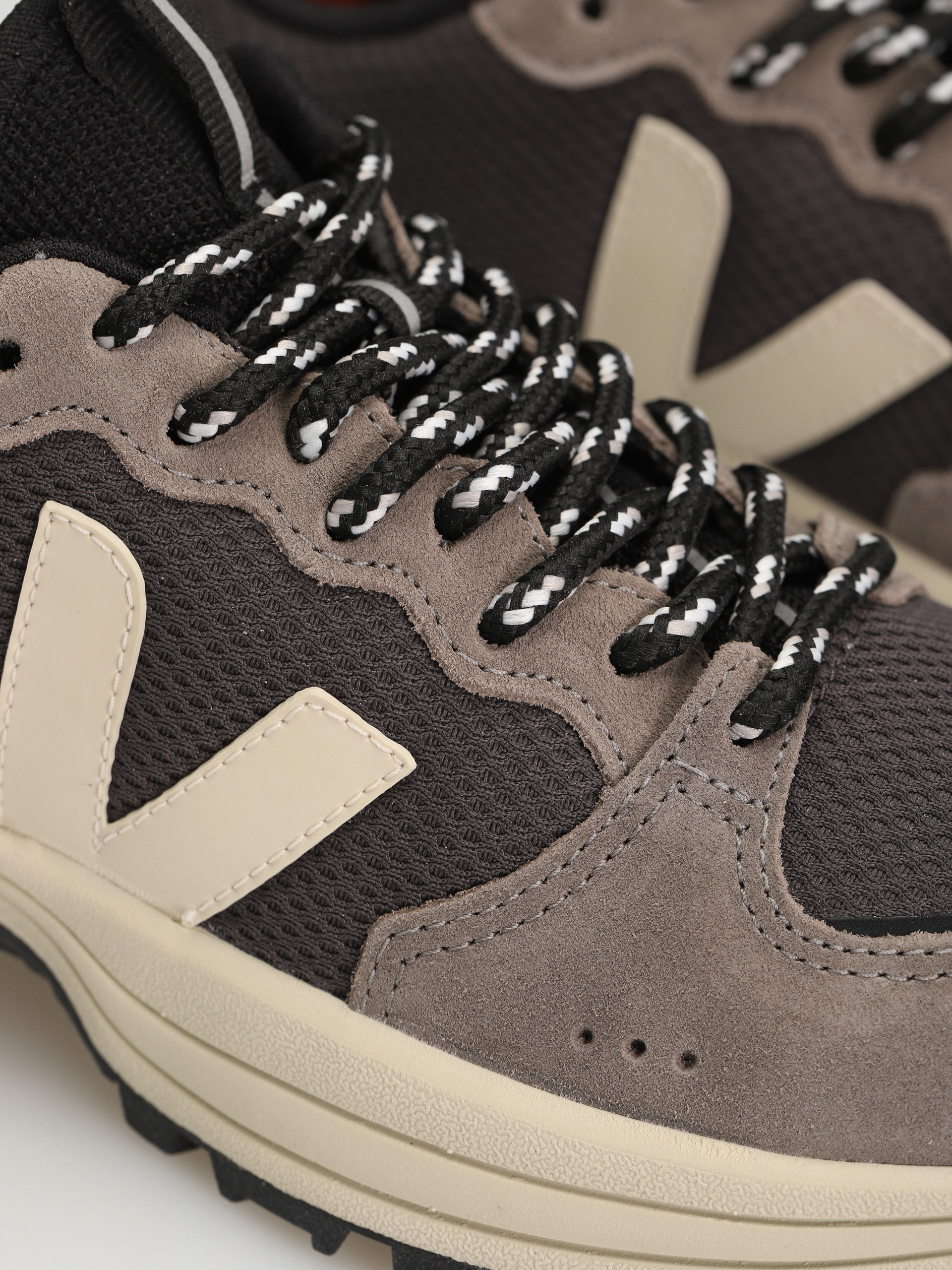 Veja Venturi Cipők Wmn (grafite moonrock)