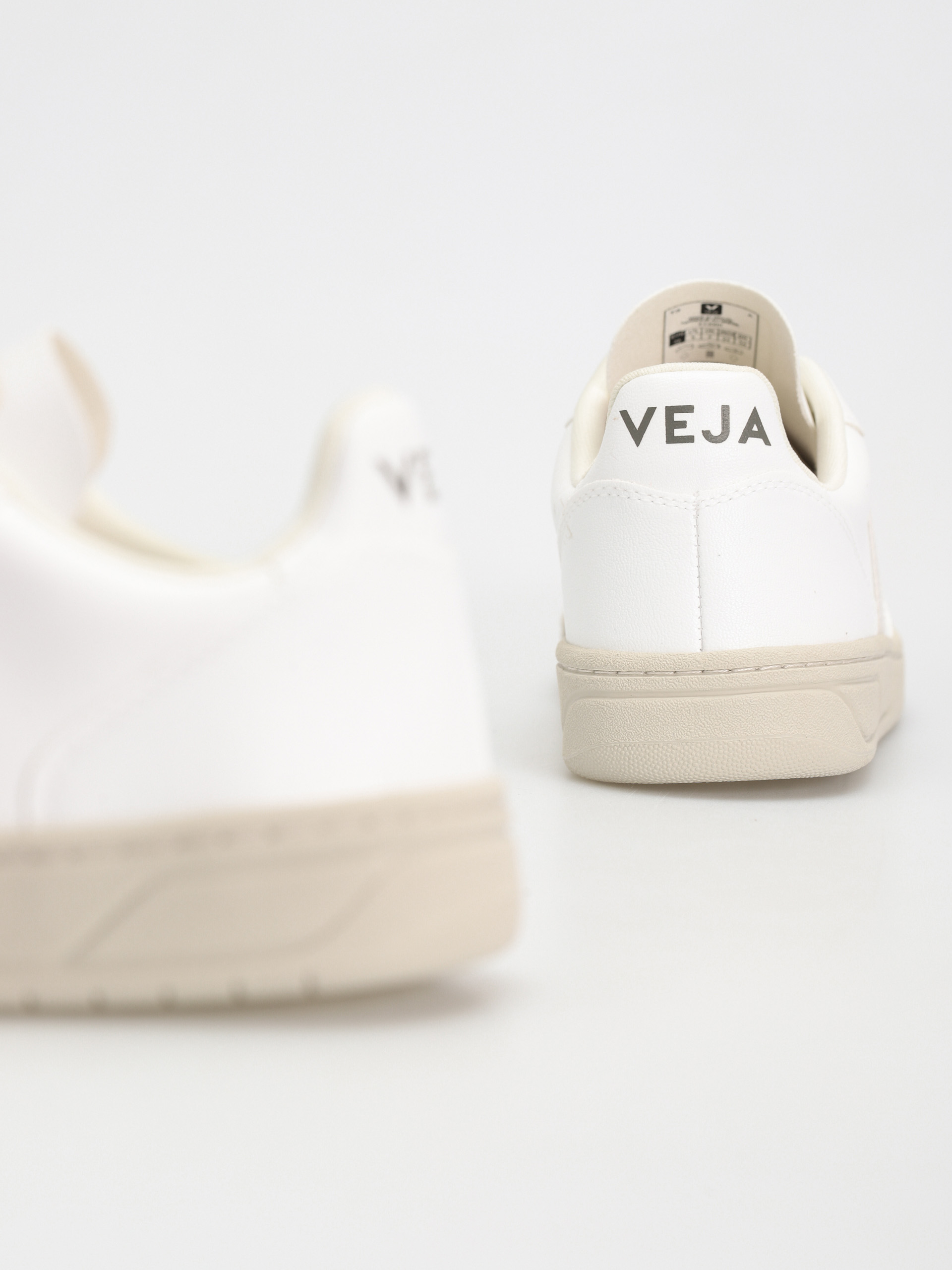 Veja V-10 Cipők Wmn (full white)