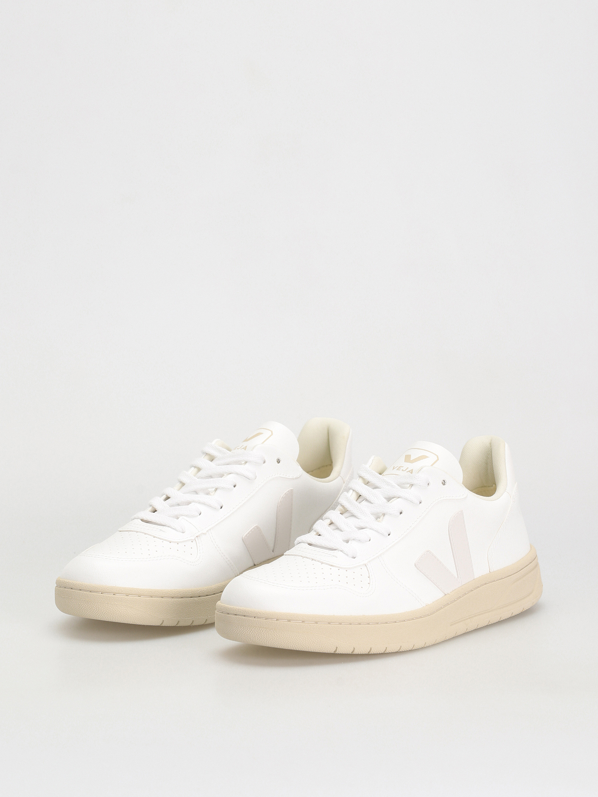 Veja V-10 Cipők (full white)