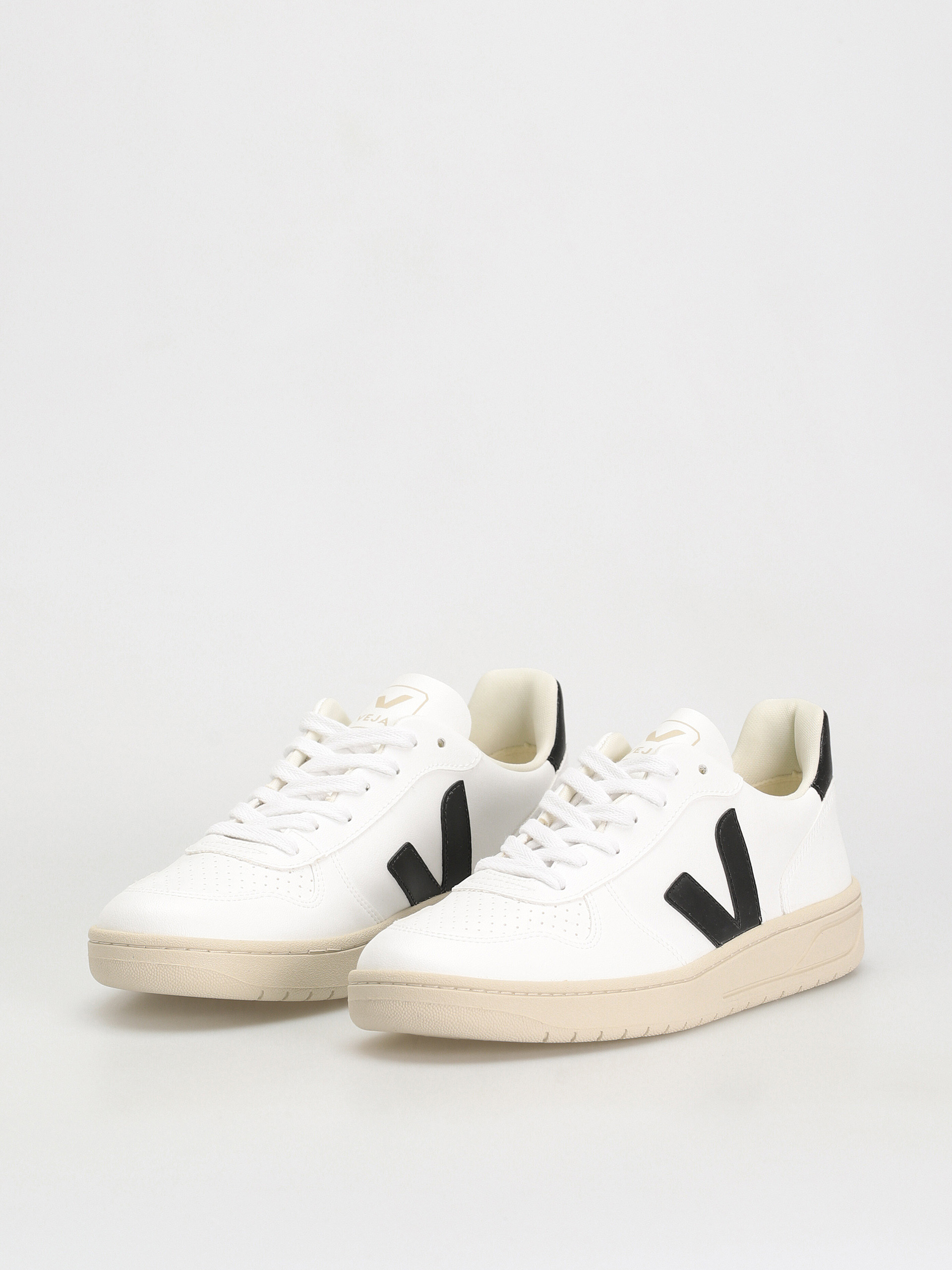 Veja V-10 Cipők (white black)