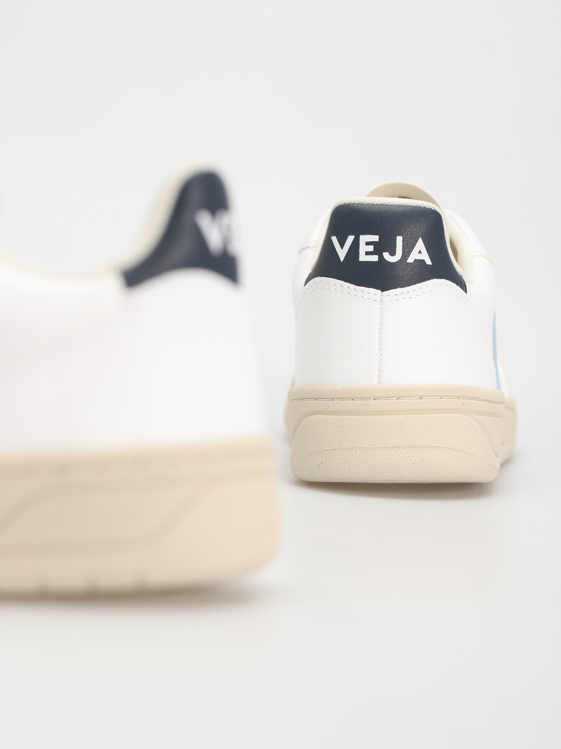 Veja V-10 Cipők Wmn (white steel nautico)