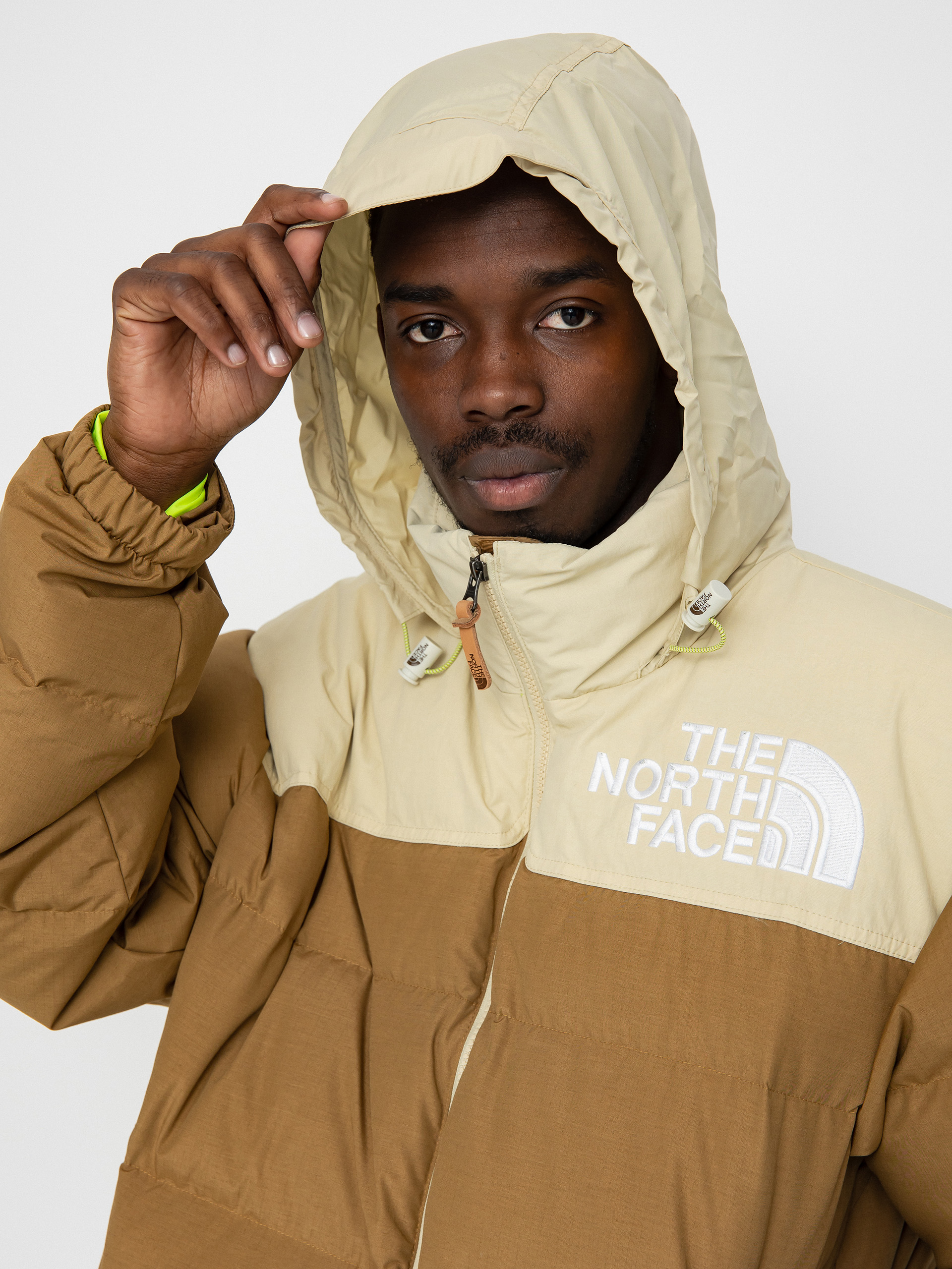 The North Face 92 Low-Fi Hi-Tek Nuptse Dzseki (utility brown/gravel)