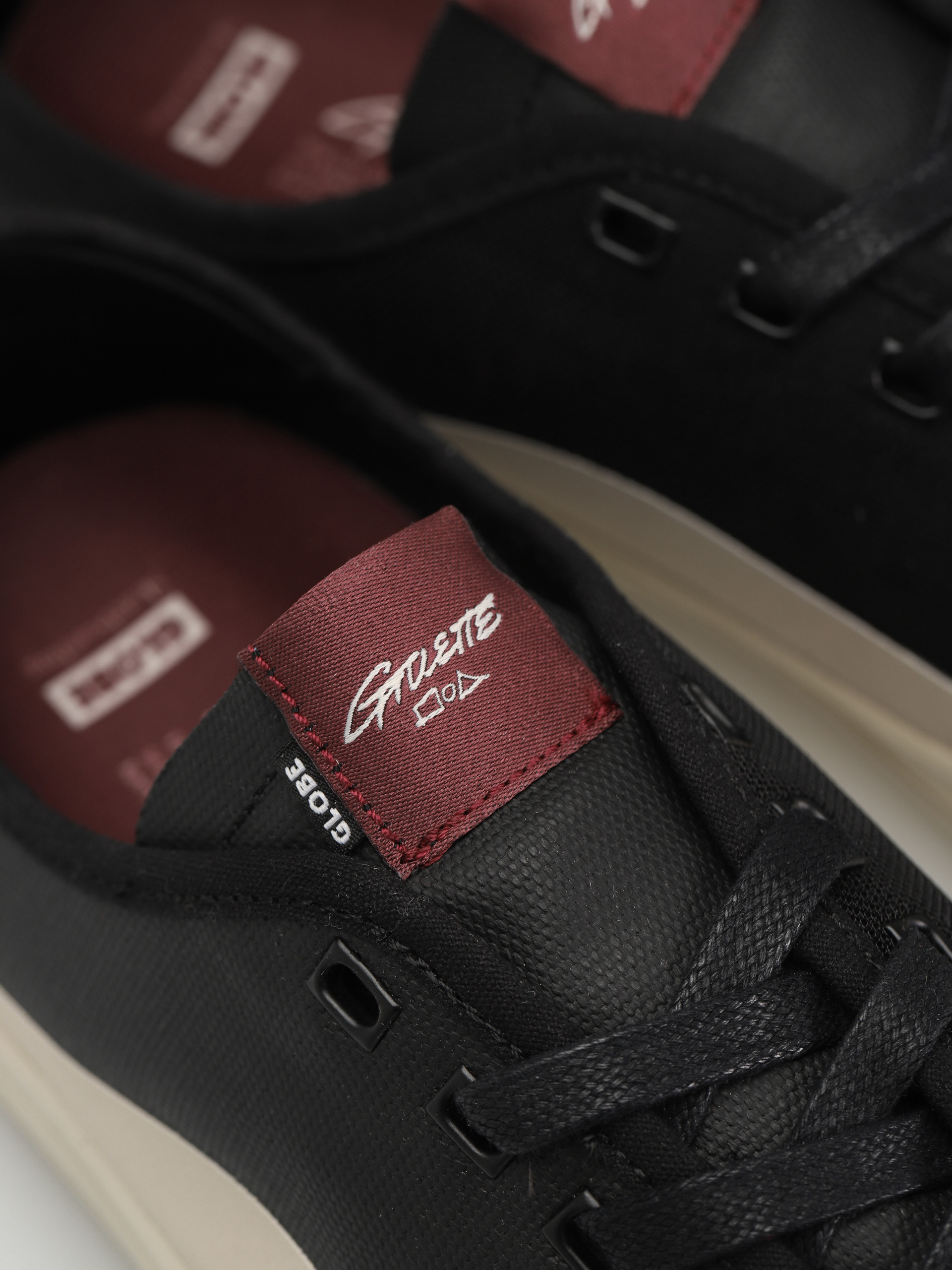 Globe Gillette Cipők (black cream)