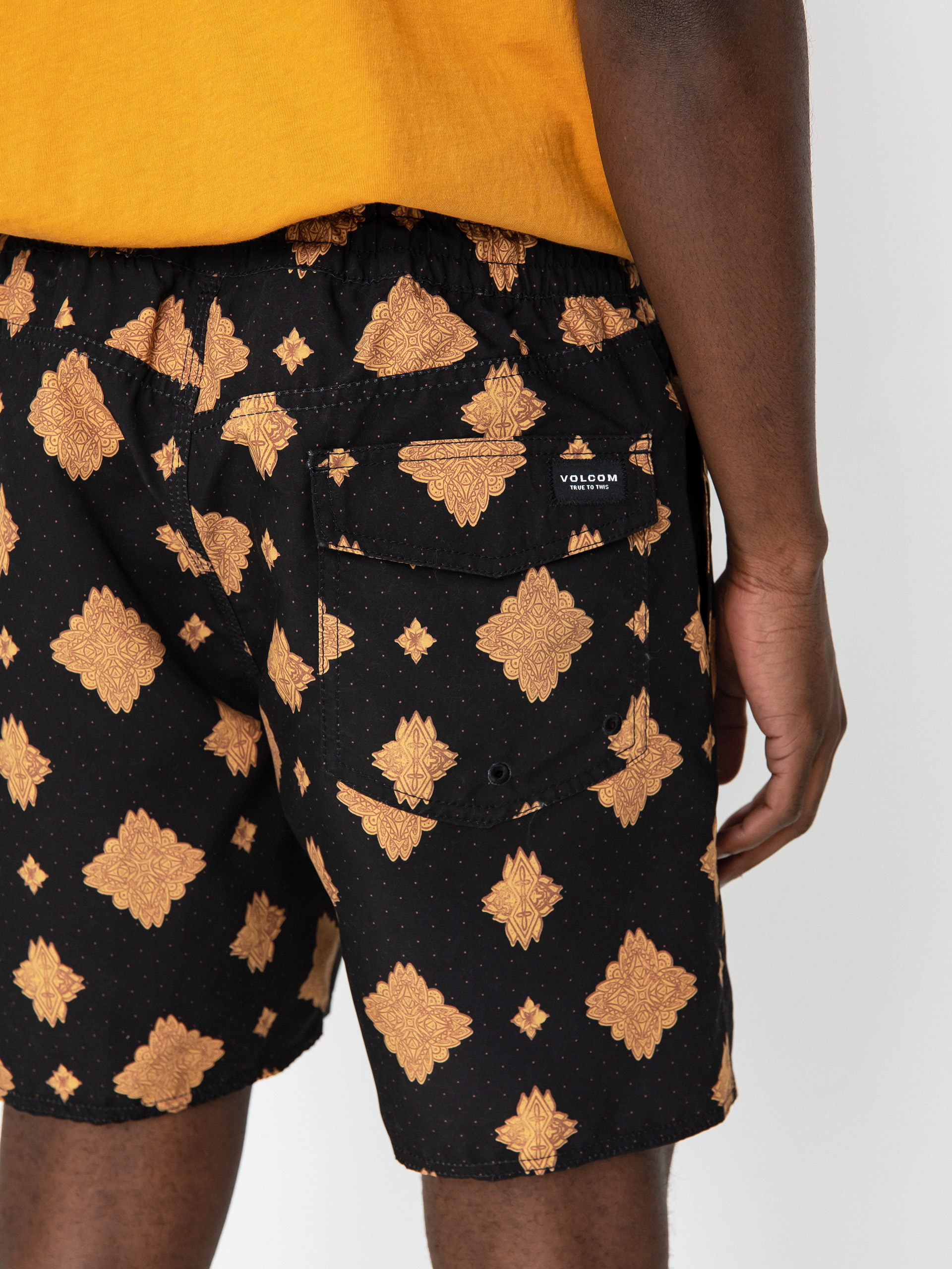 Volcom Polly Pack Trunk 17 Rövidnadrág (new black)