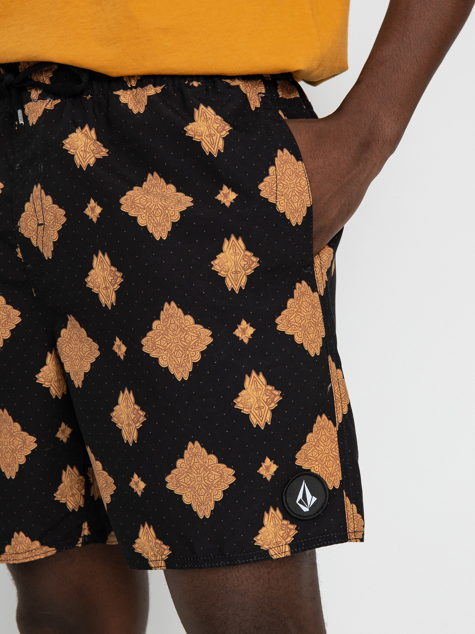 Volcom Polly Pack Trunk 17 Rövidnadrág (new black)