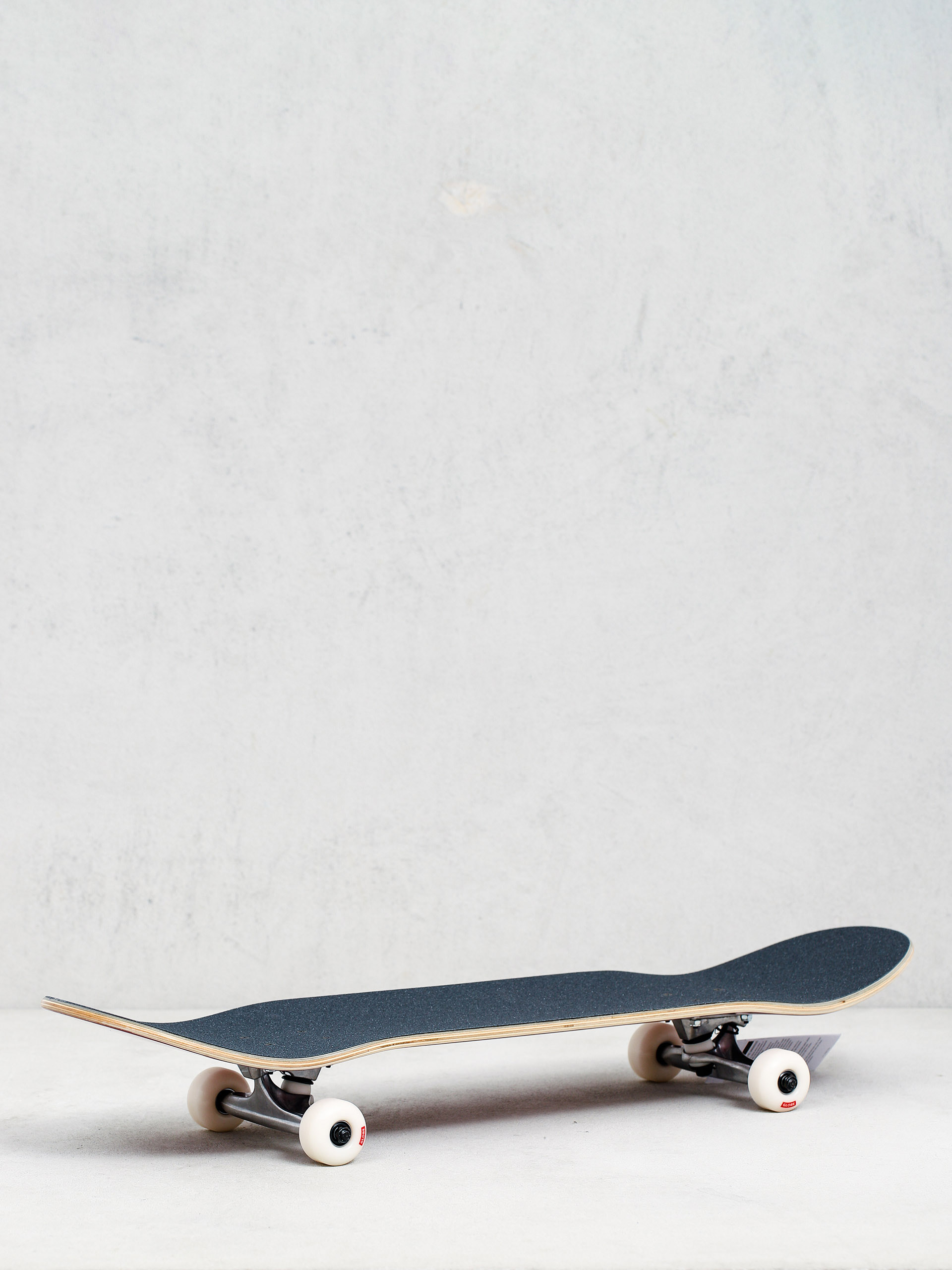 Globe Goodstock Komplett gördeszka (ruby)