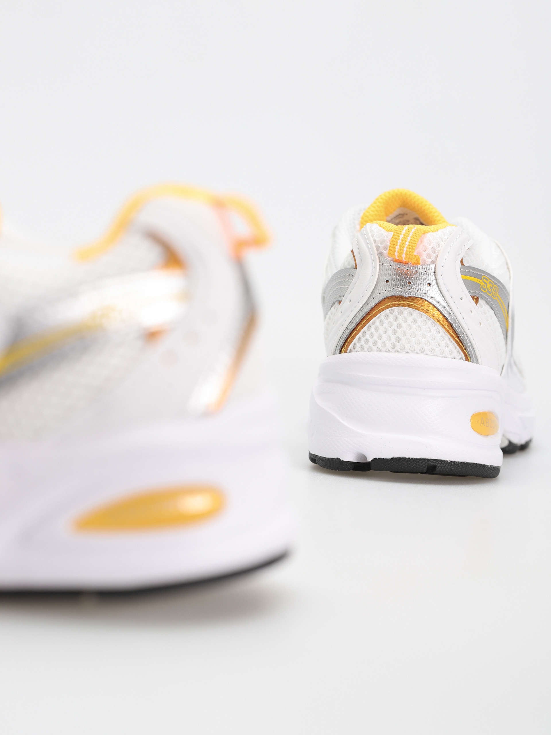 New Balance 530 Cipők (white orange)