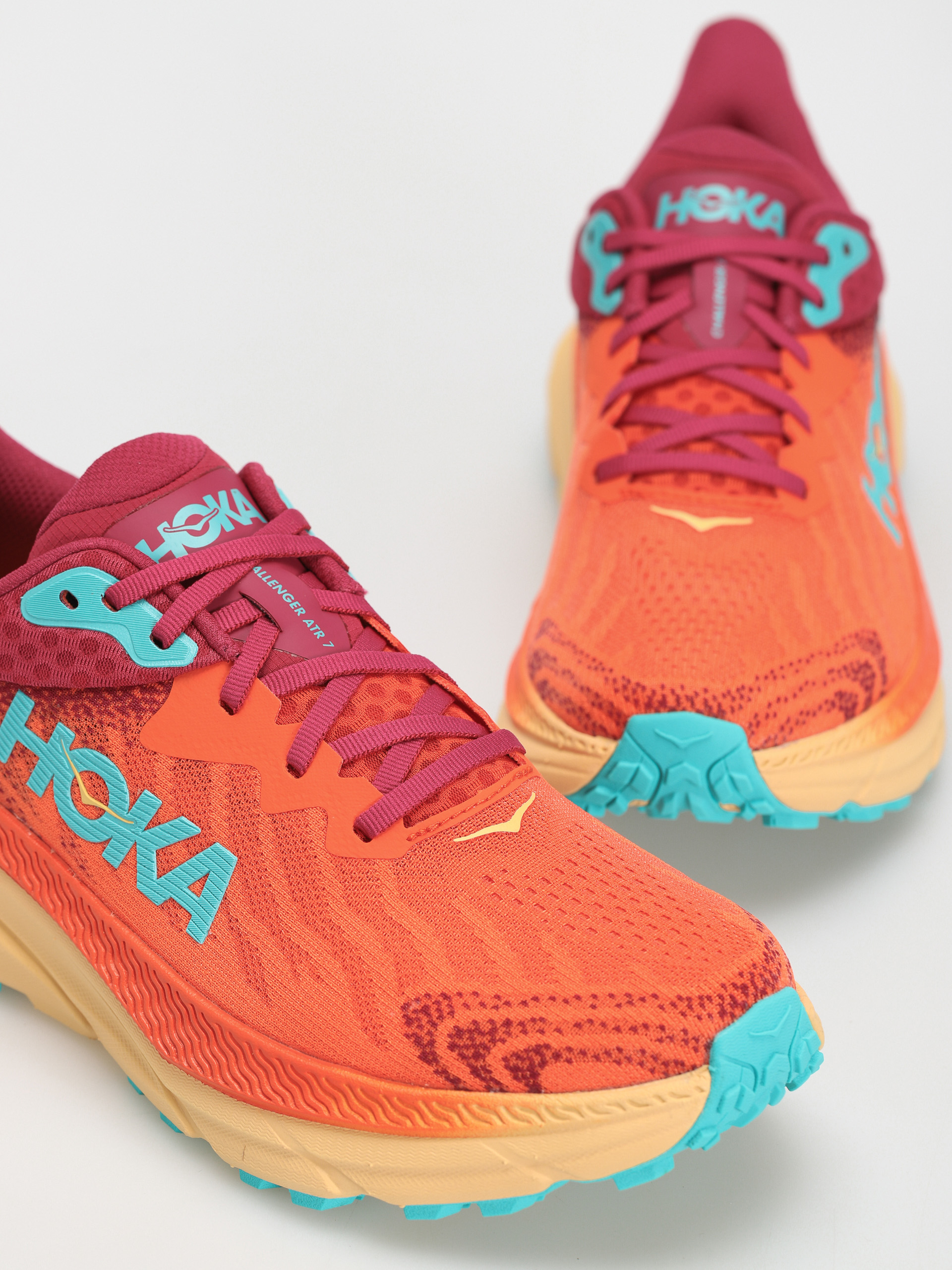 Hoka Challenger Atr 7 Cipők (flame/cherries jubilee)