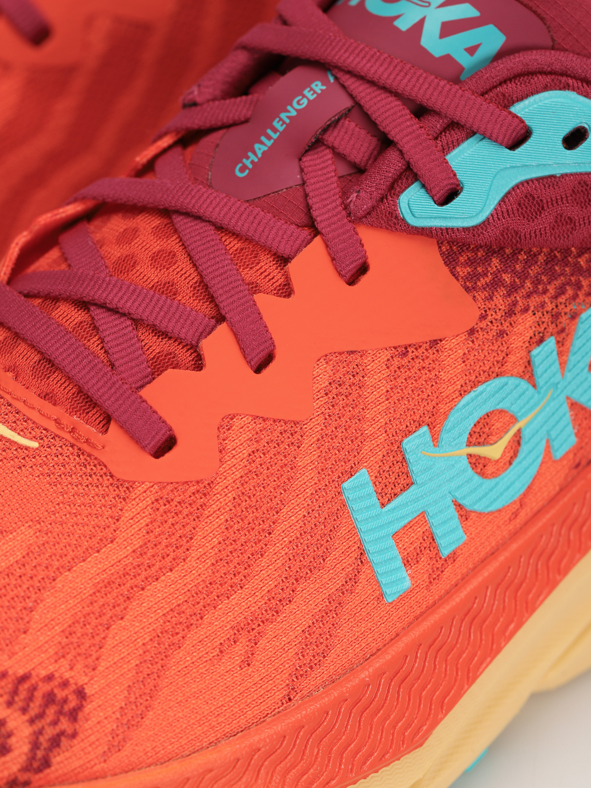 Hoka Challenger Atr 7 Cipők (flame/cherries jubilee)