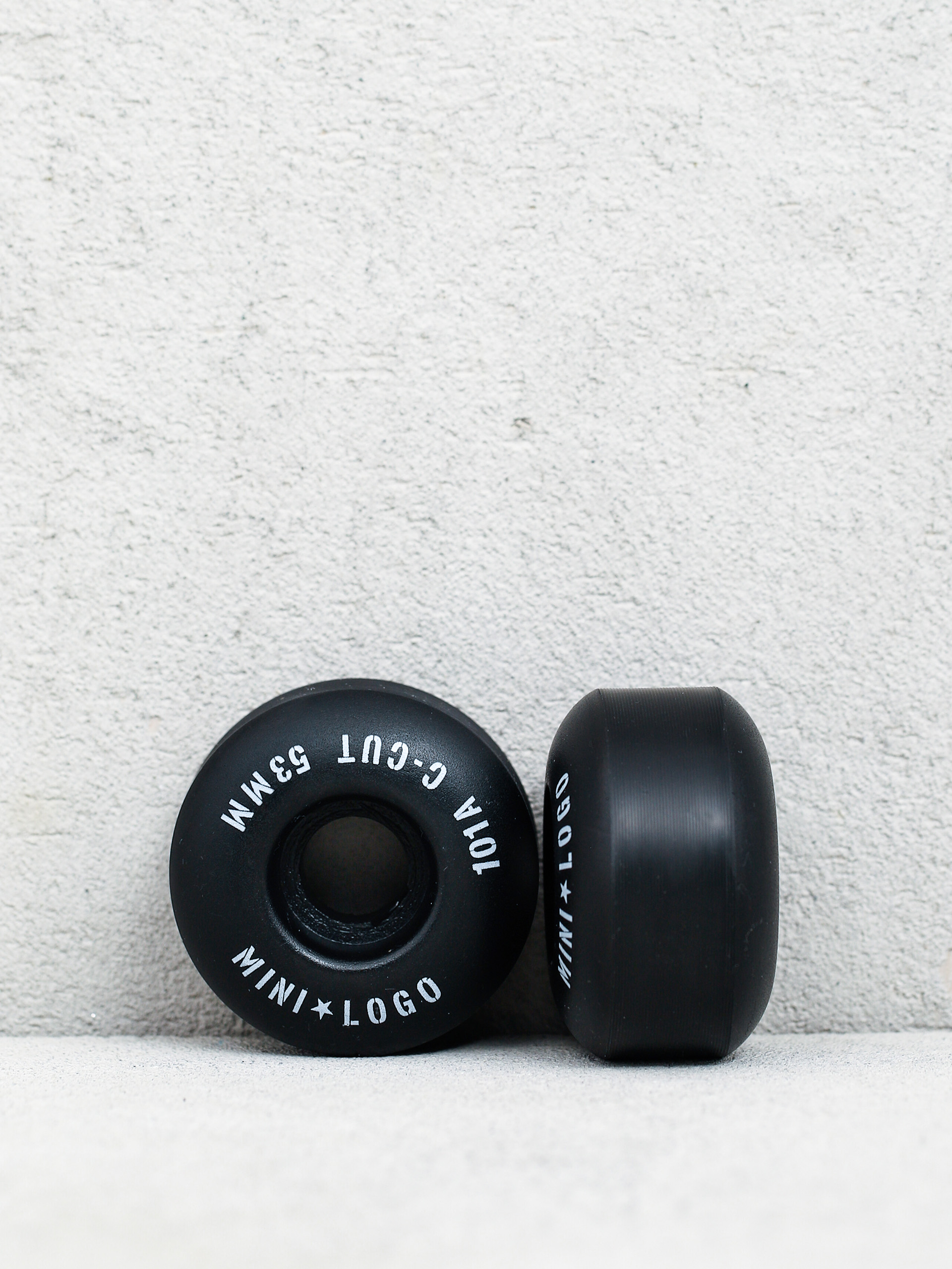 Minilogo C Cut 101A Gördeszka kerék (black)