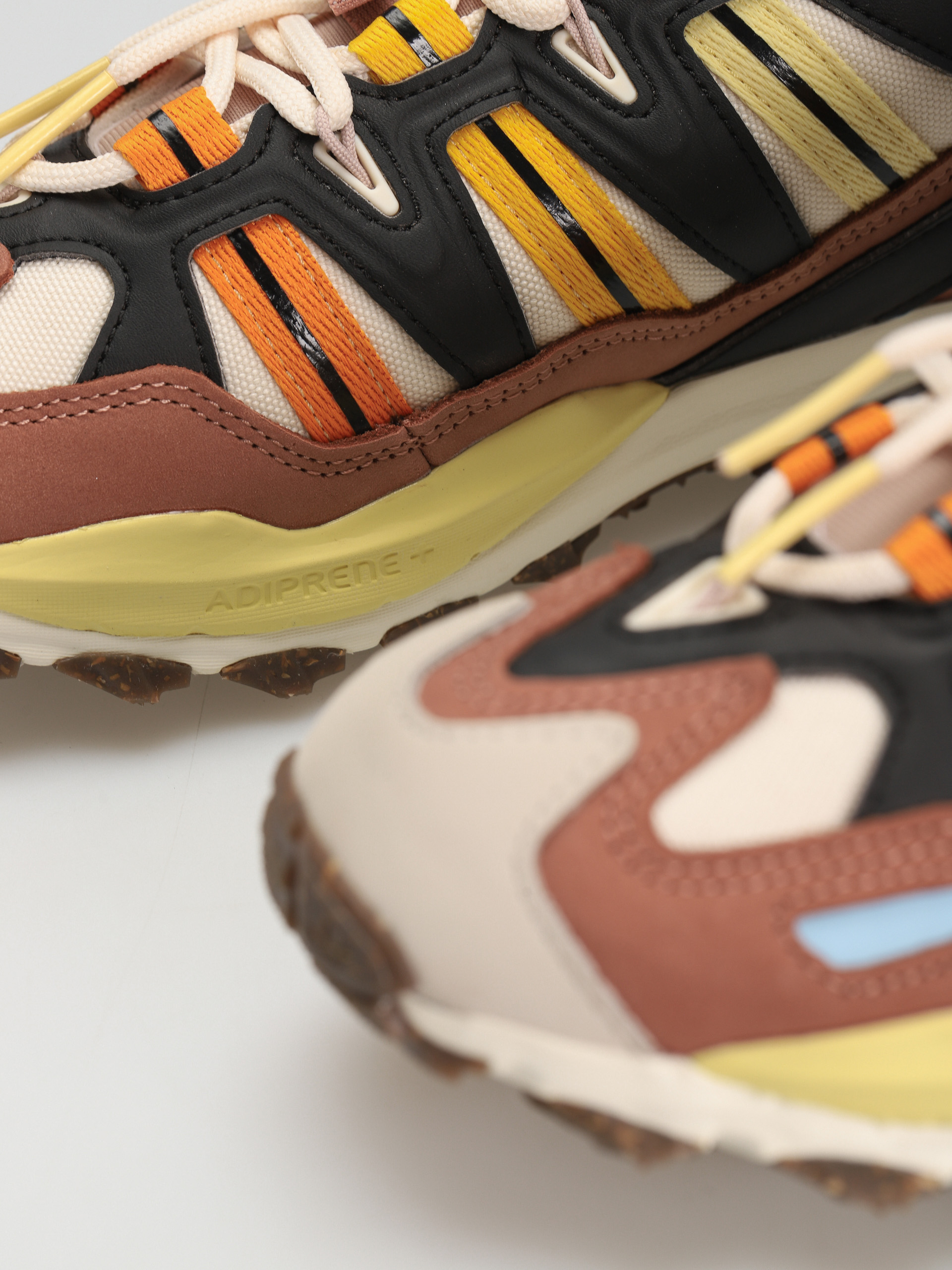 adidas Originals Hyperturf Cipők (cblack/wonwhi/clastr)