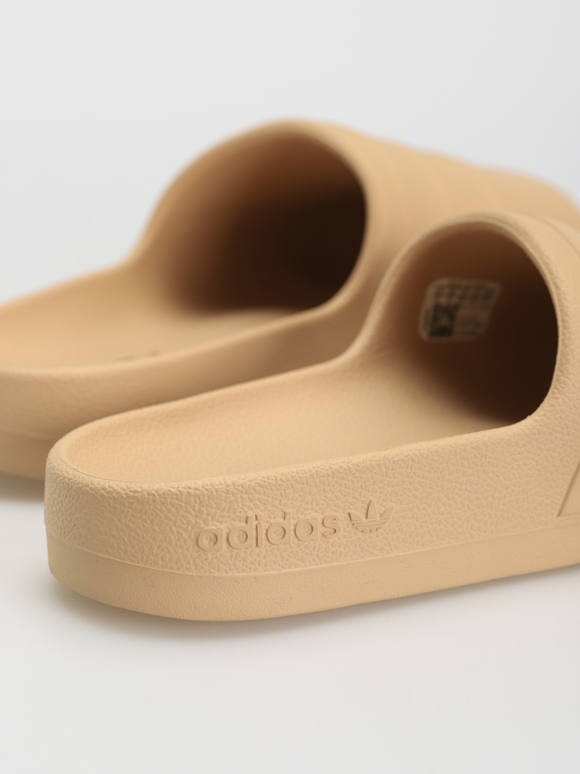 adidas Originals Adifom Adilette Flip-flop papucsok (magbei/magbei/cblack)