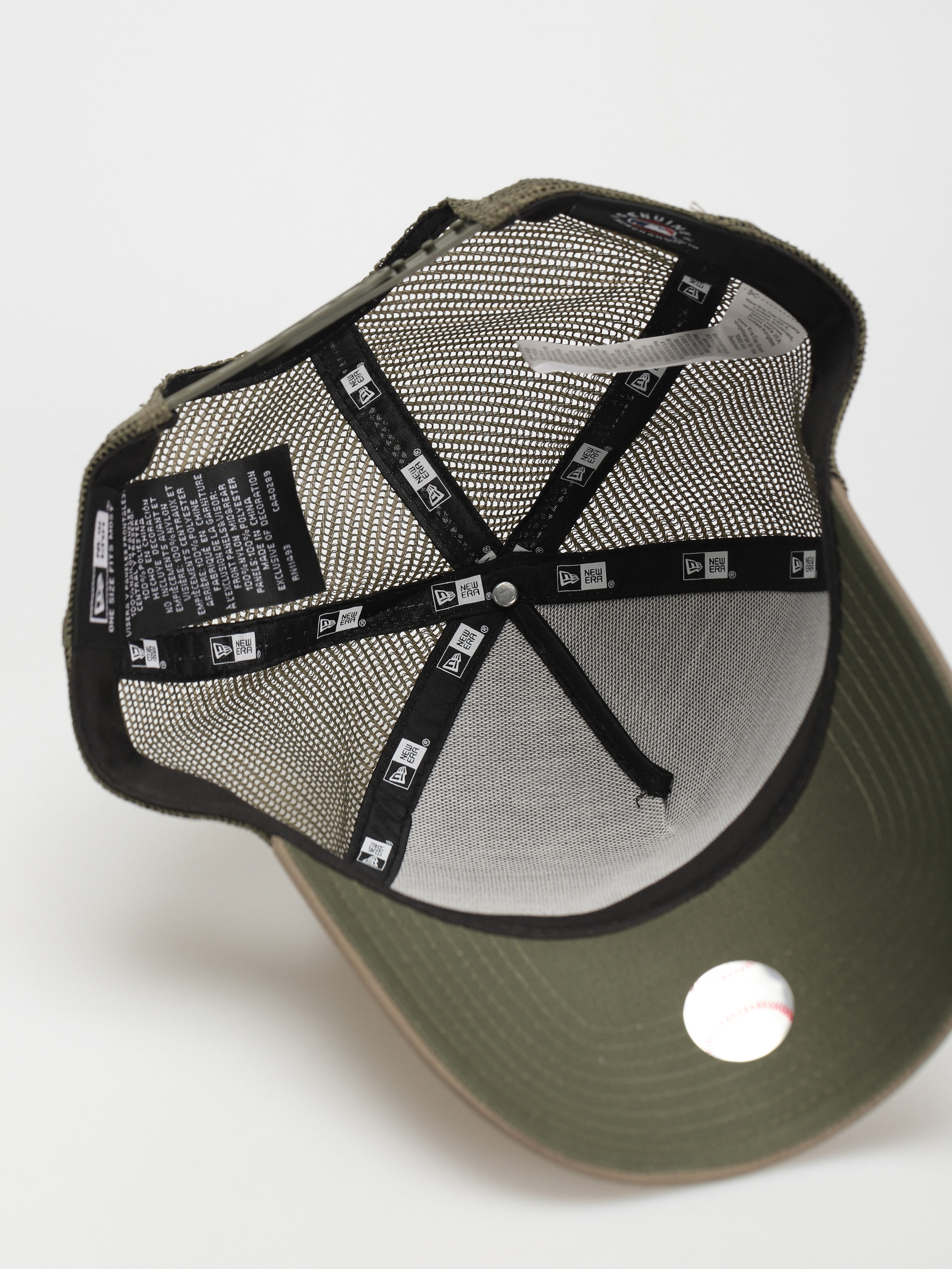 New Era Tech Ripstop Trucker New York Yankees Baseball sapka (brown)