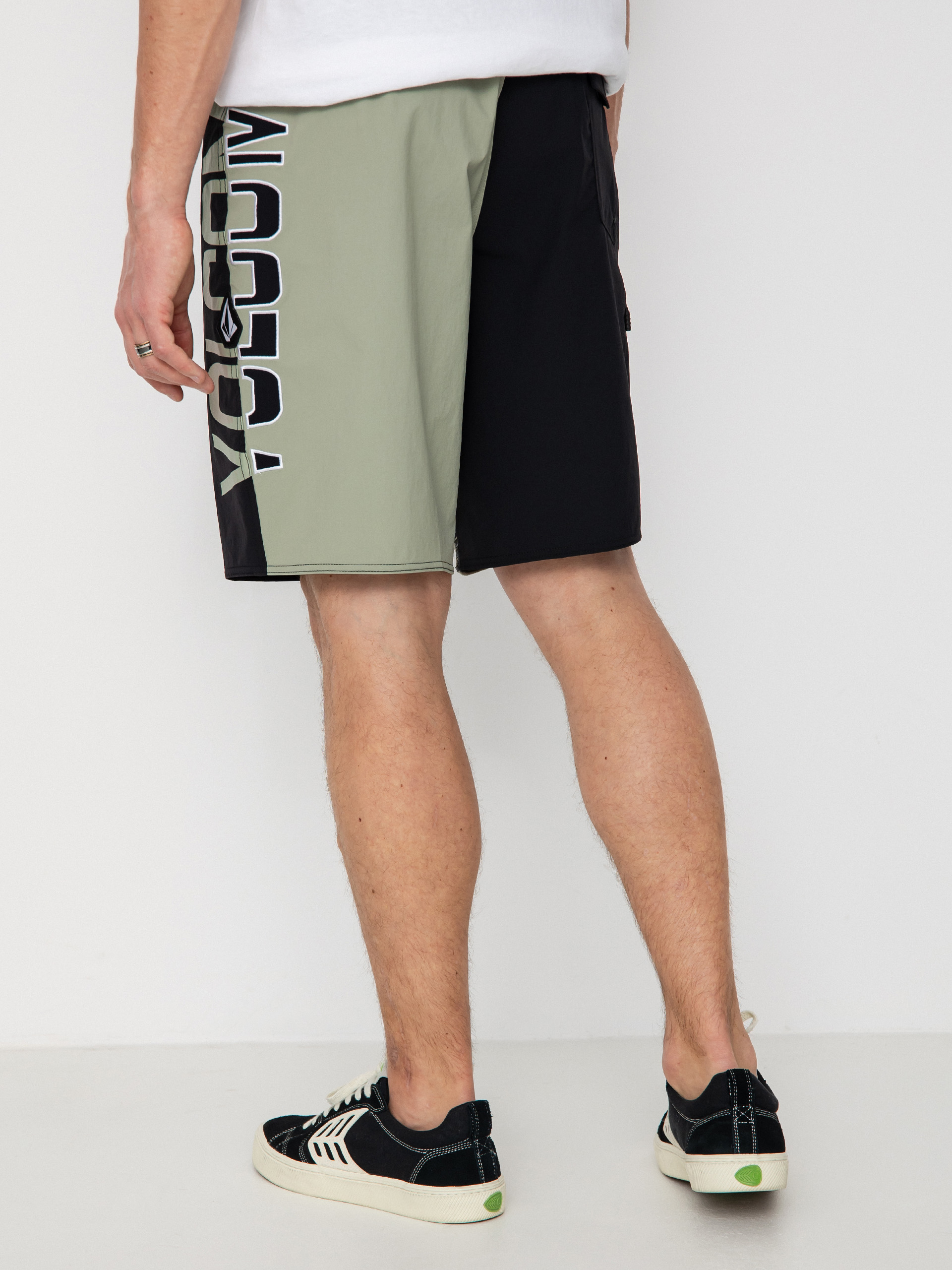 Volcom Surf Vitals Noa Deane 21 Boardshort (black)