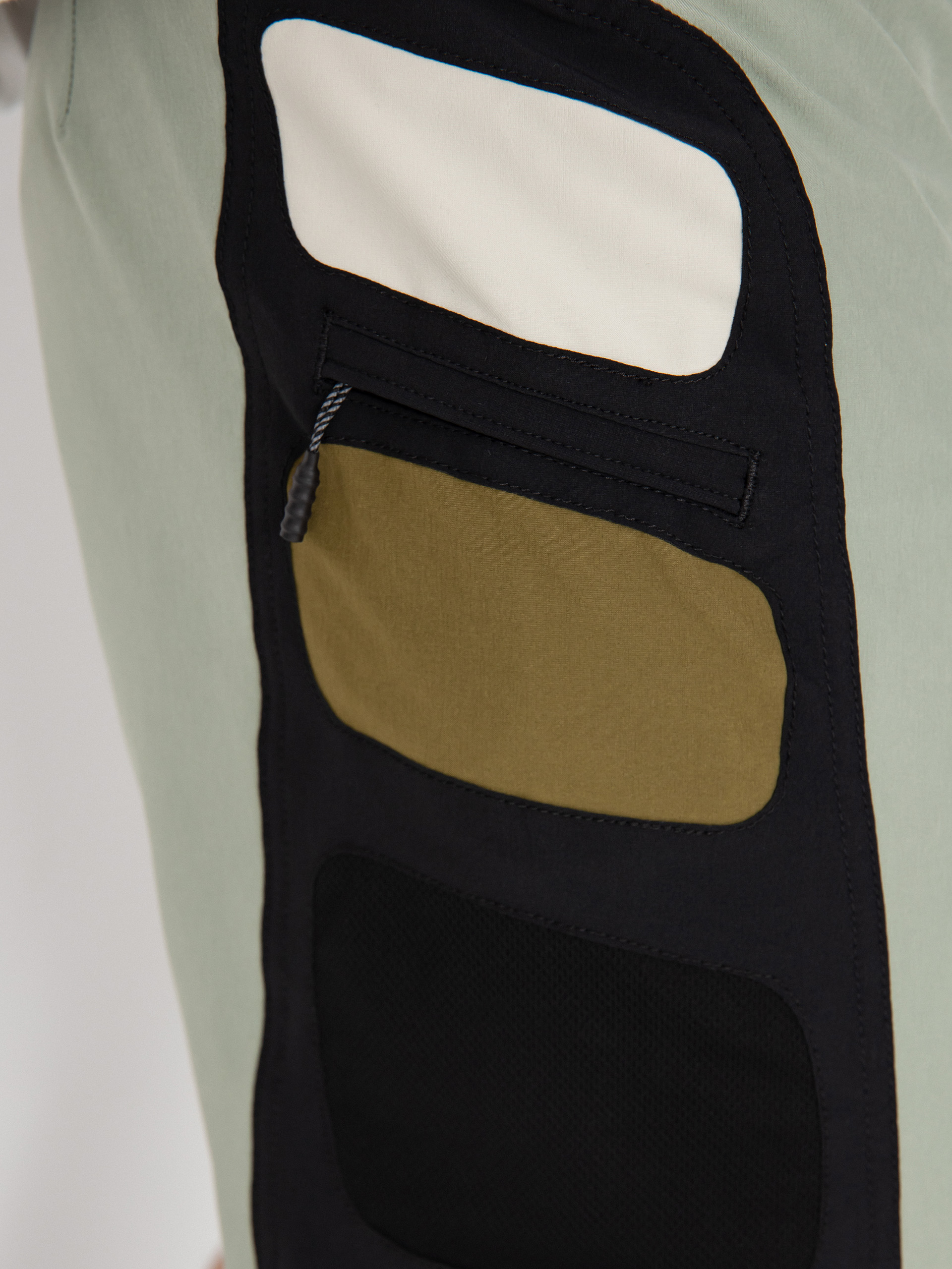 Volcom Surf Vitals Yago Dora 19 Boardshort (seagrass green)