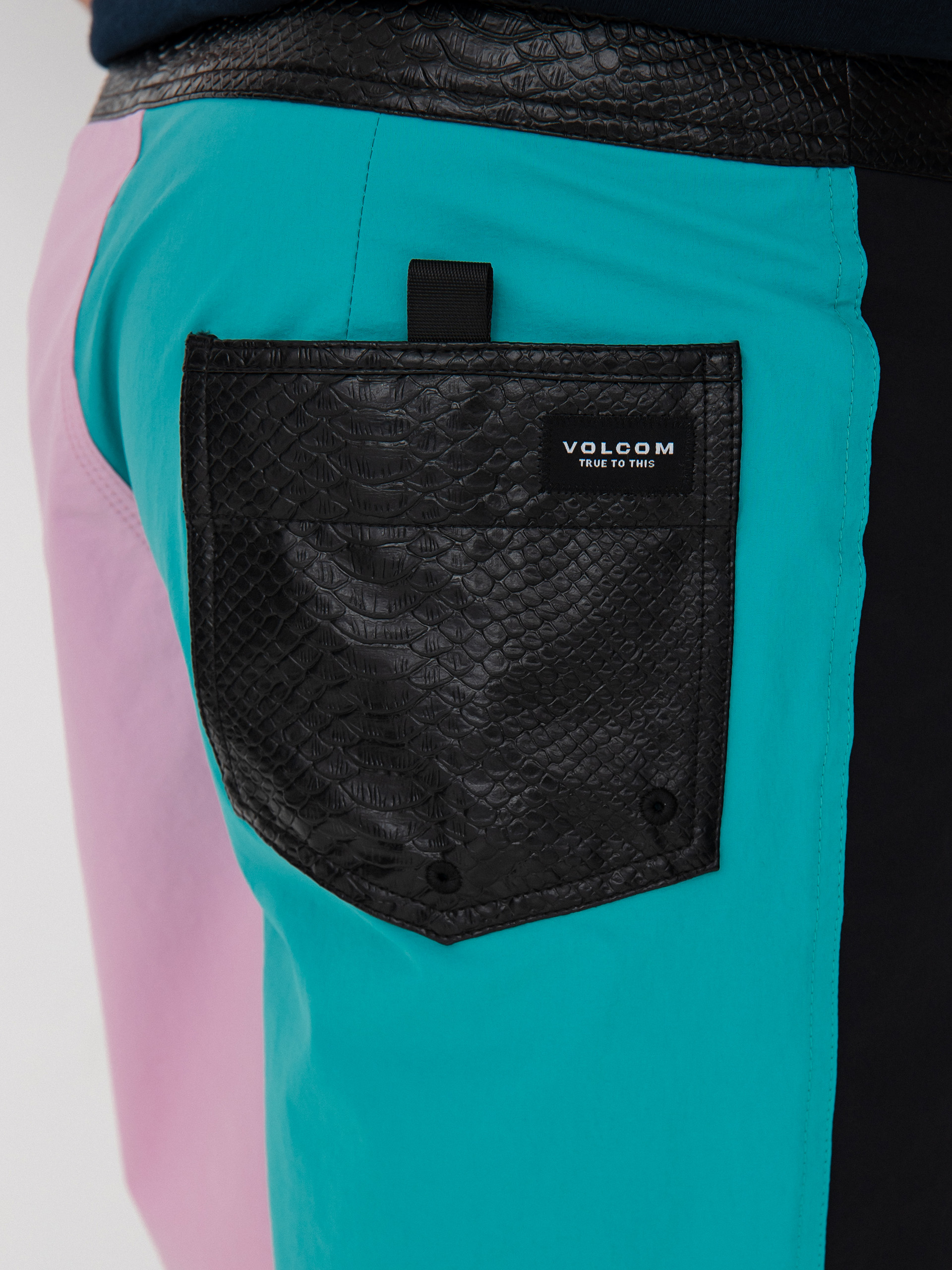 Volcom V Ent Liberators 18 Boardshort (dawn yellow)