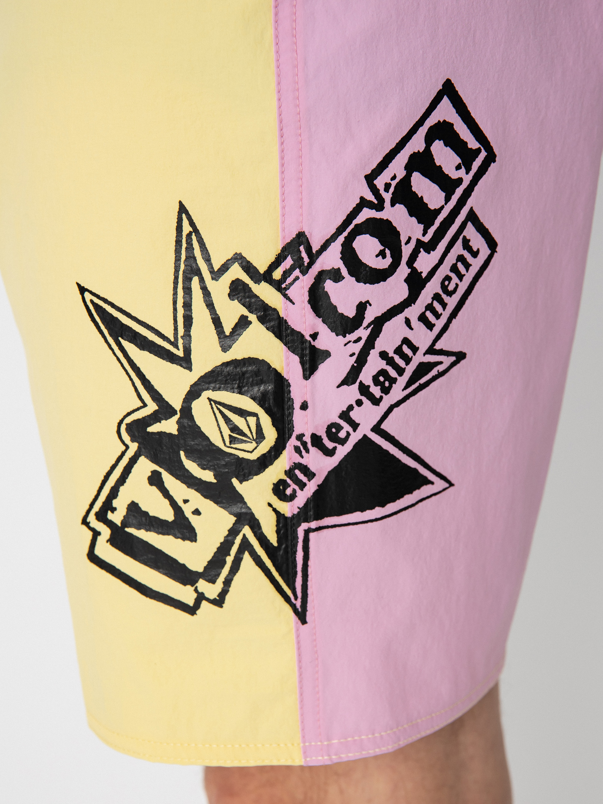 Volcom V Ent Liberators 18 Boardshort (dawn yellow)