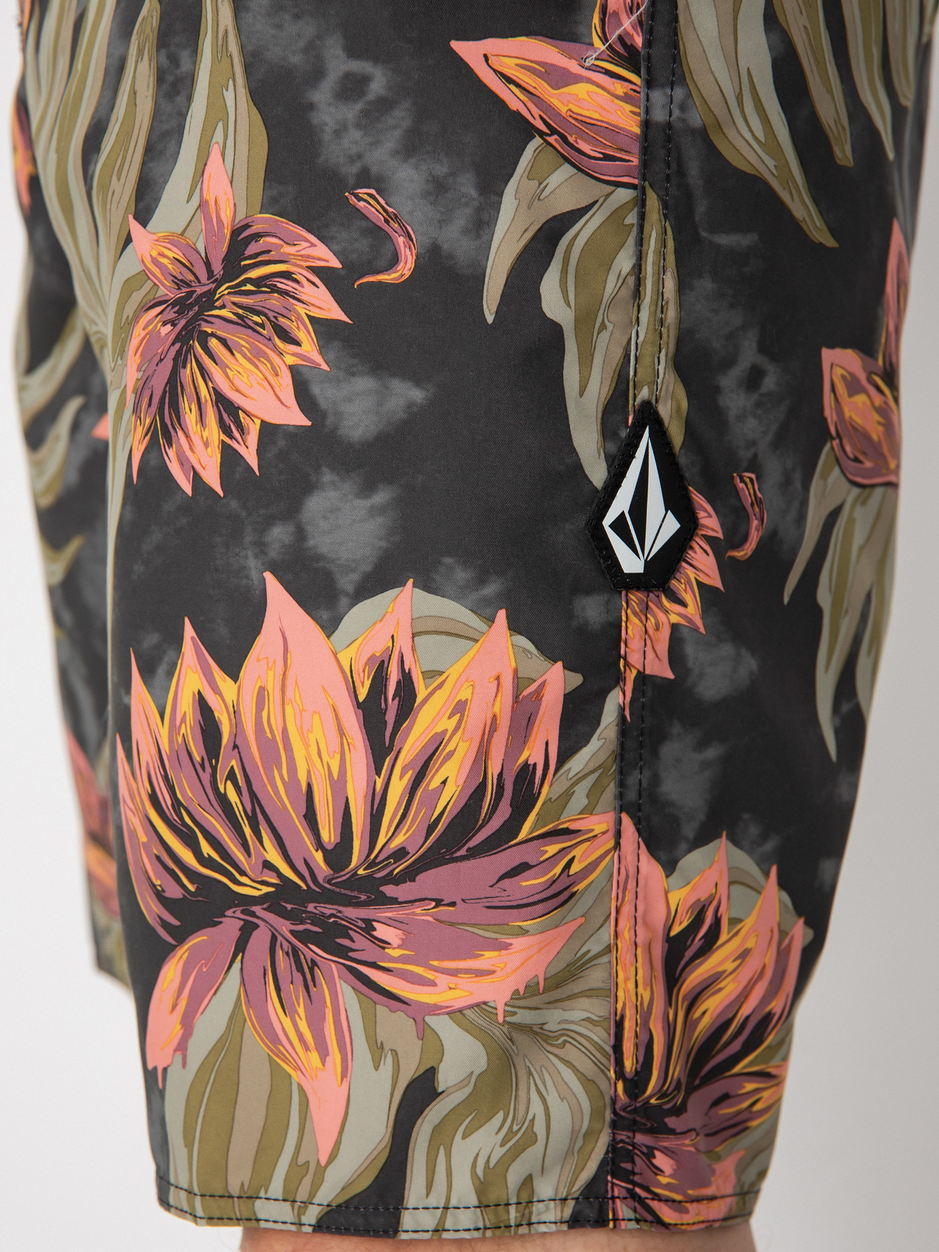 Volcom Mod Polydactal 20 Boardshort (rinsed black)