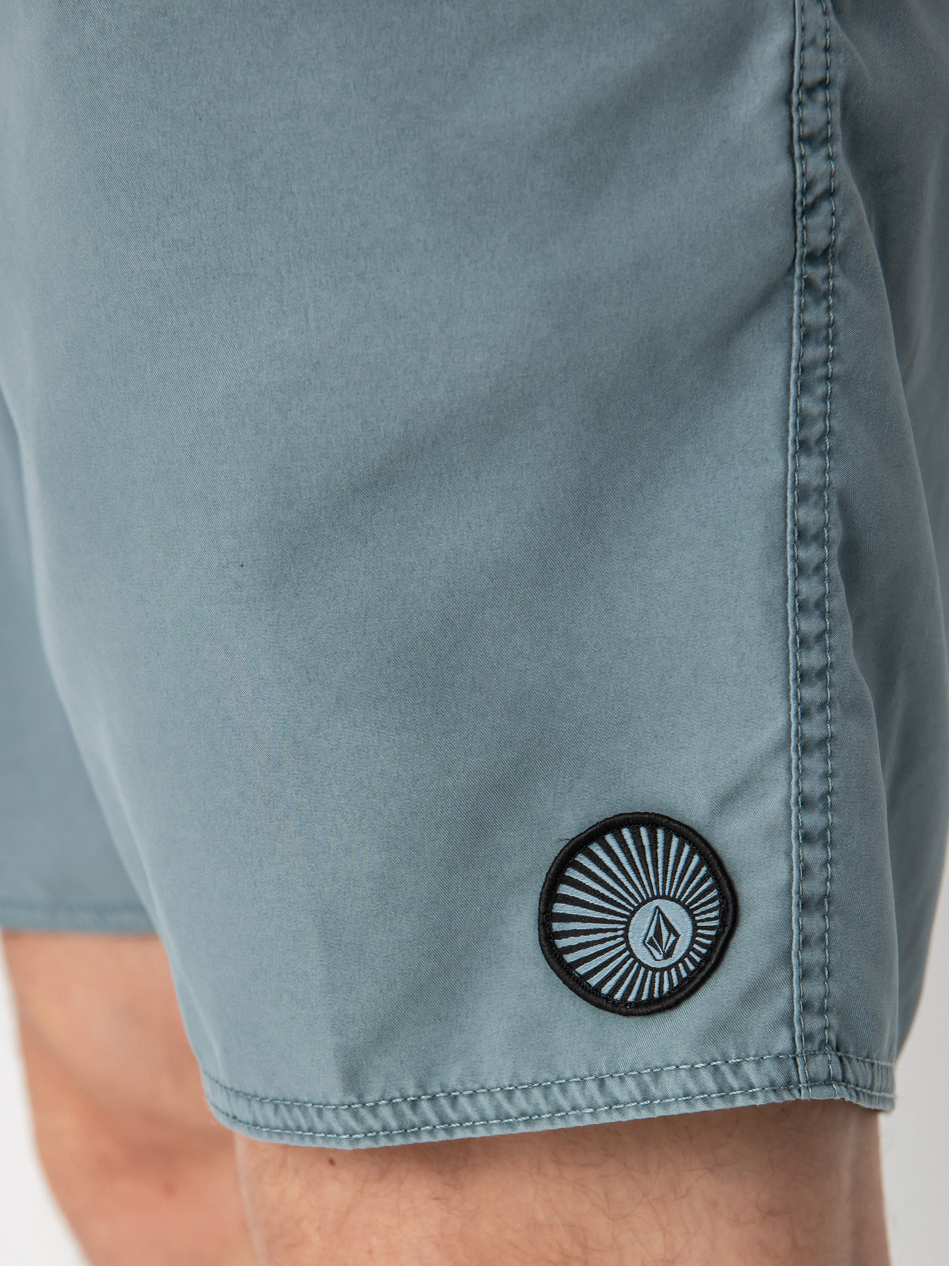 Volcom Center Trunk 17 Rövidnadrág (abyss)