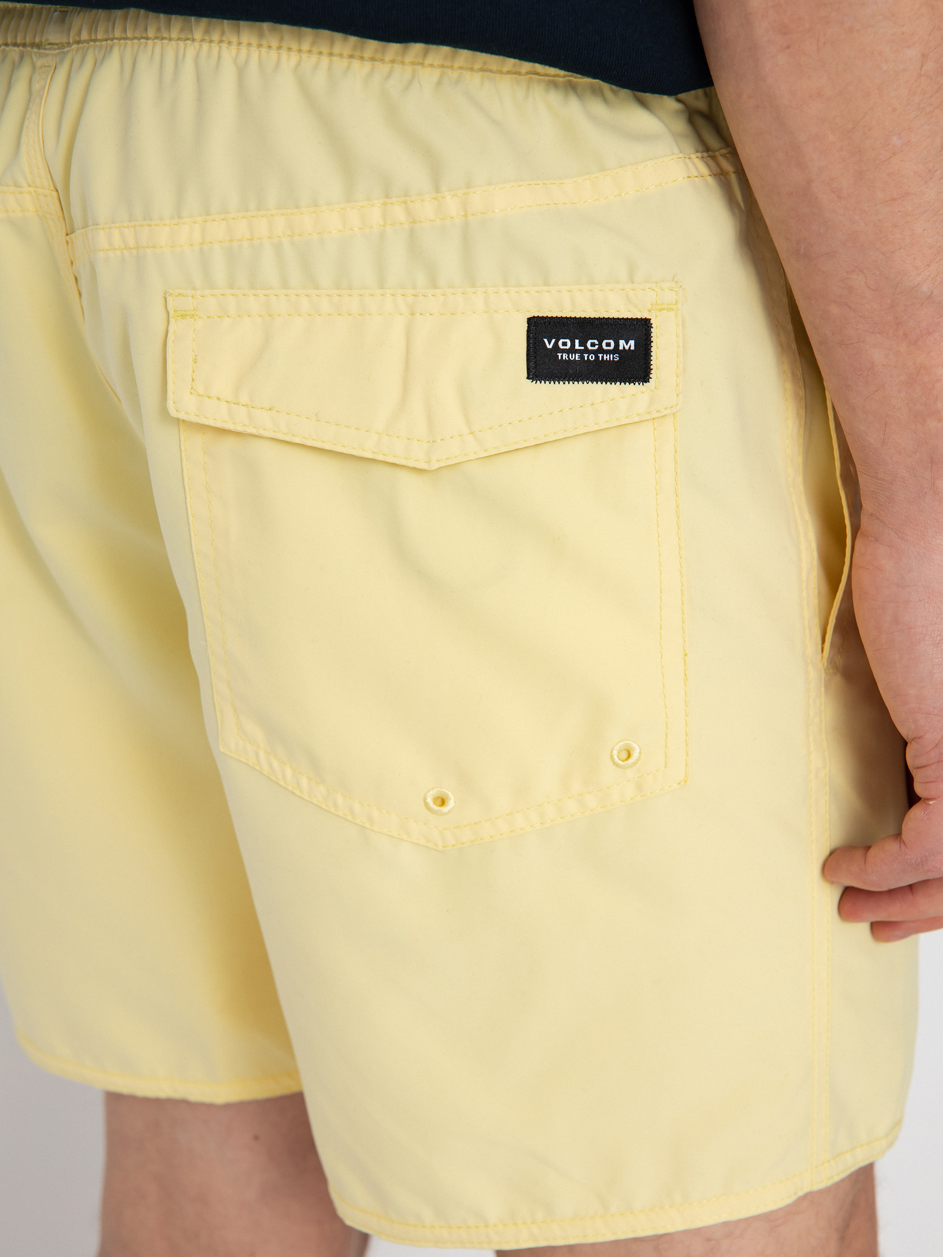 Volcom Lido Solid Trunk 16 Rövidnadrág (dawn yellow)