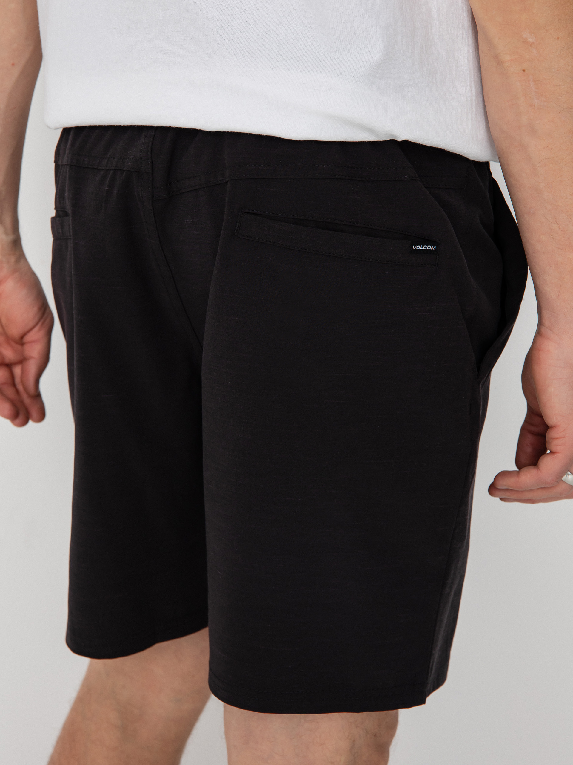 Volcom Understoned Hybrid 18 Rövidnadrág (black)