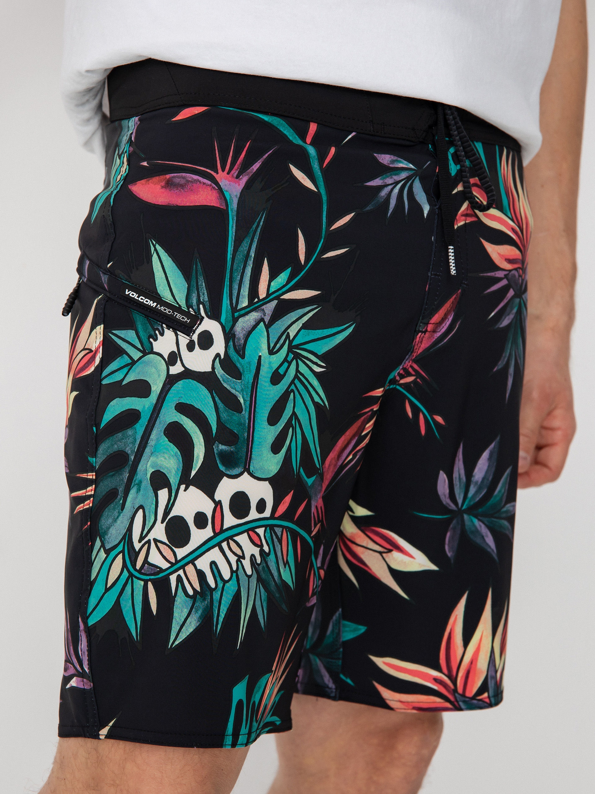 Volcom V Ent Pepper Mod 19 Boardshort (black)