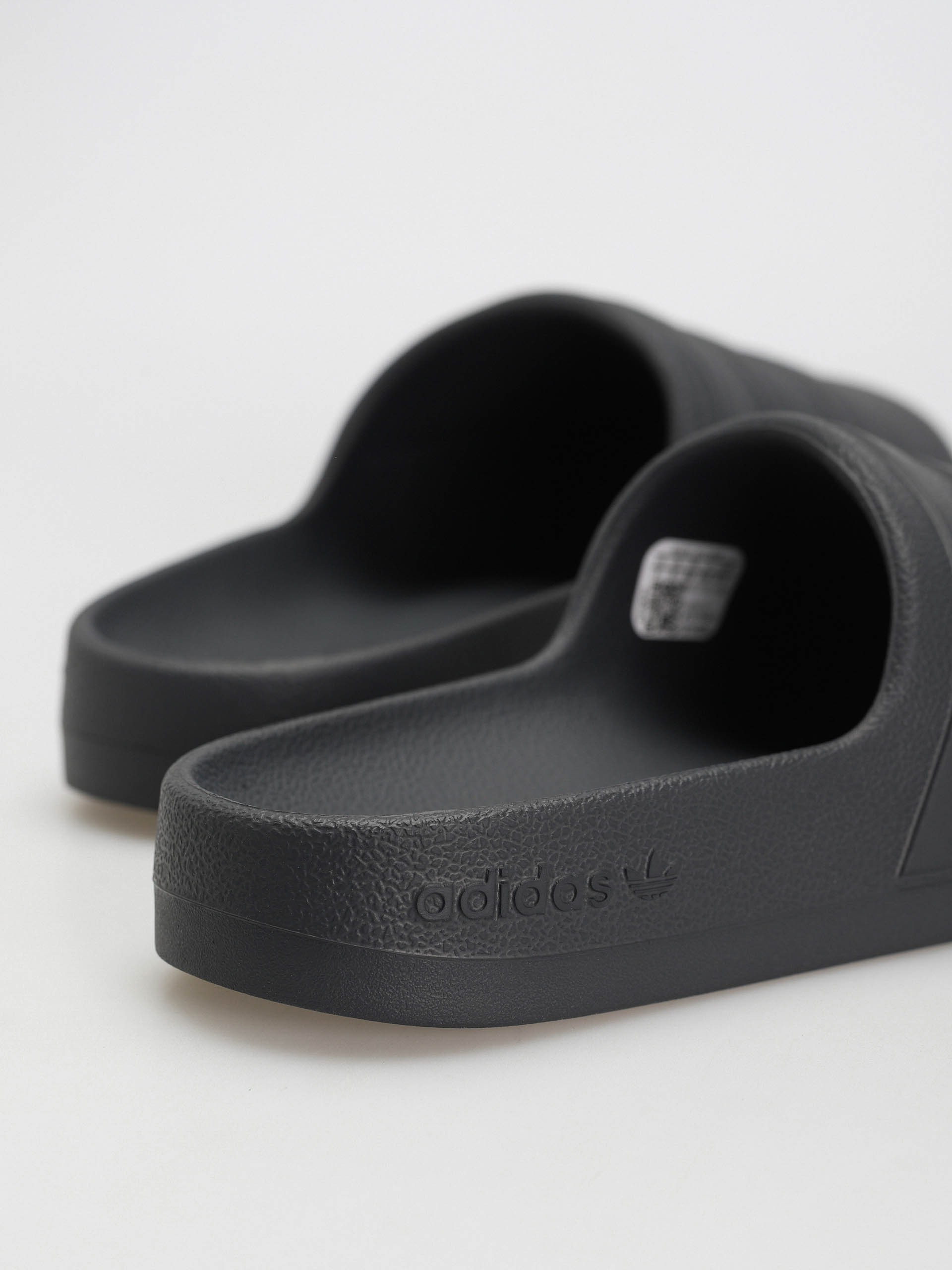adidas Originals Adifom Adilette Flip-flop papucsok (carbon/carbon/cblack)