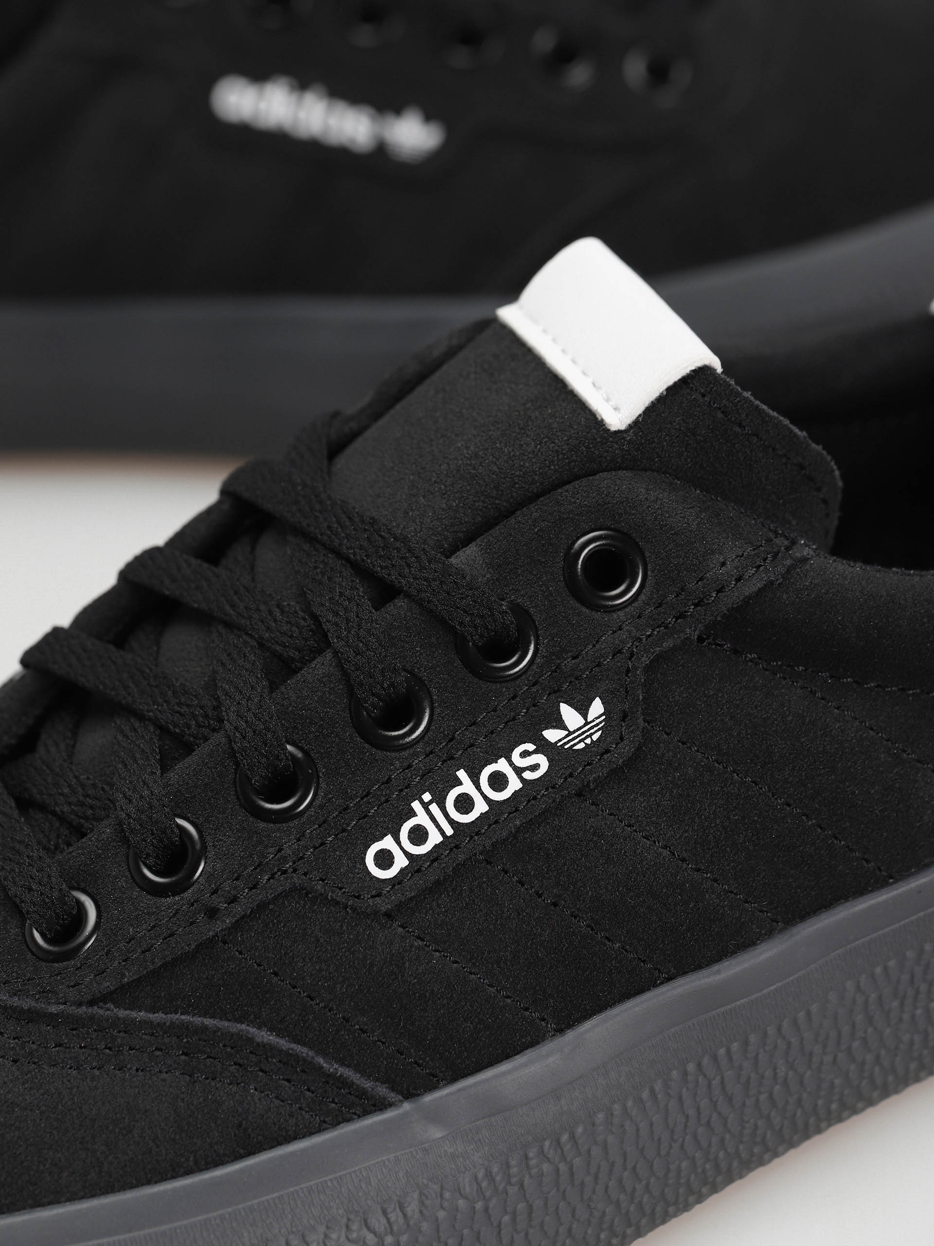 adidas Originals 3Mc Cipők (cblack/ftwwht/betsca)