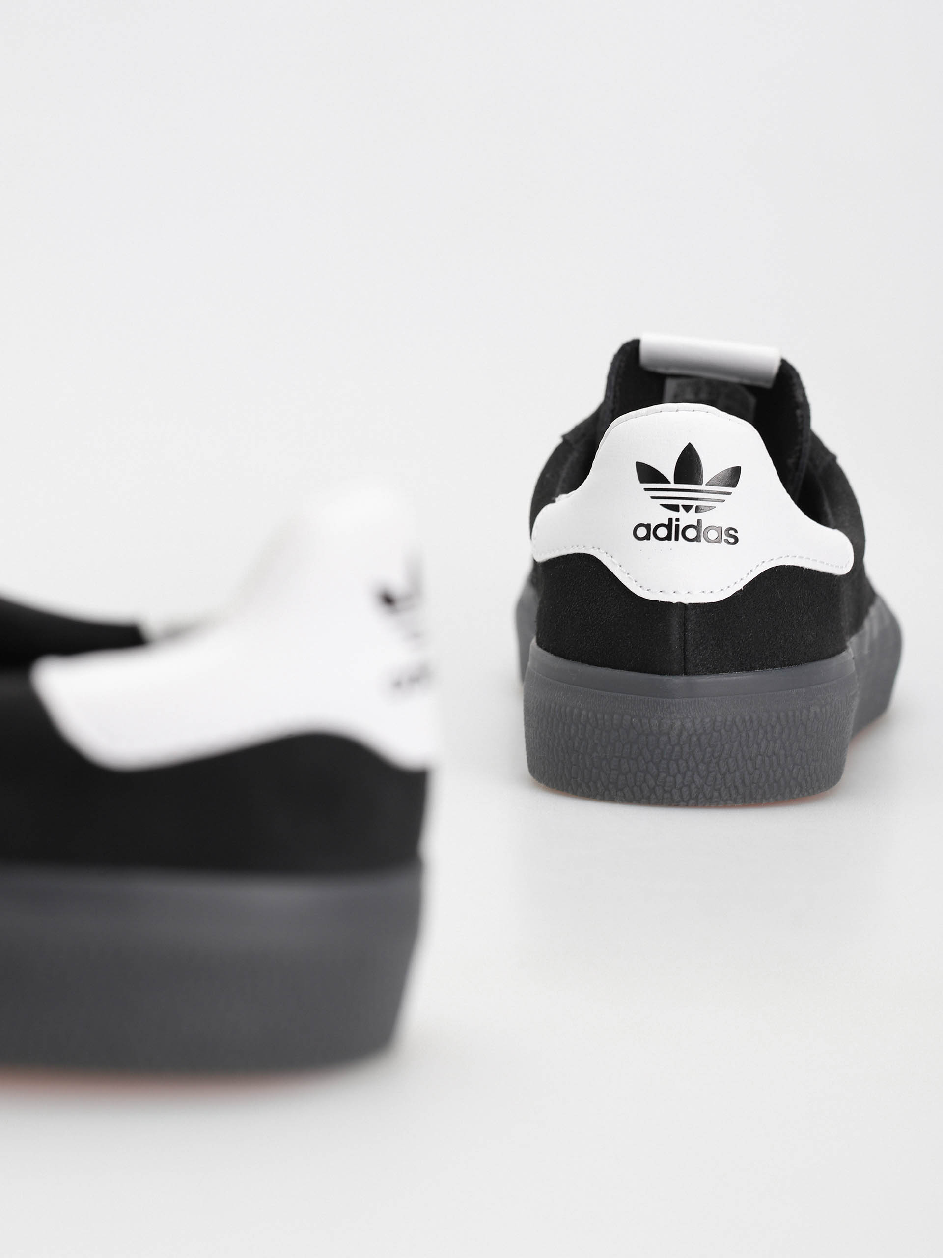 adidas Originals 3Mc Cipők (cblack/ftwwht/betsca)